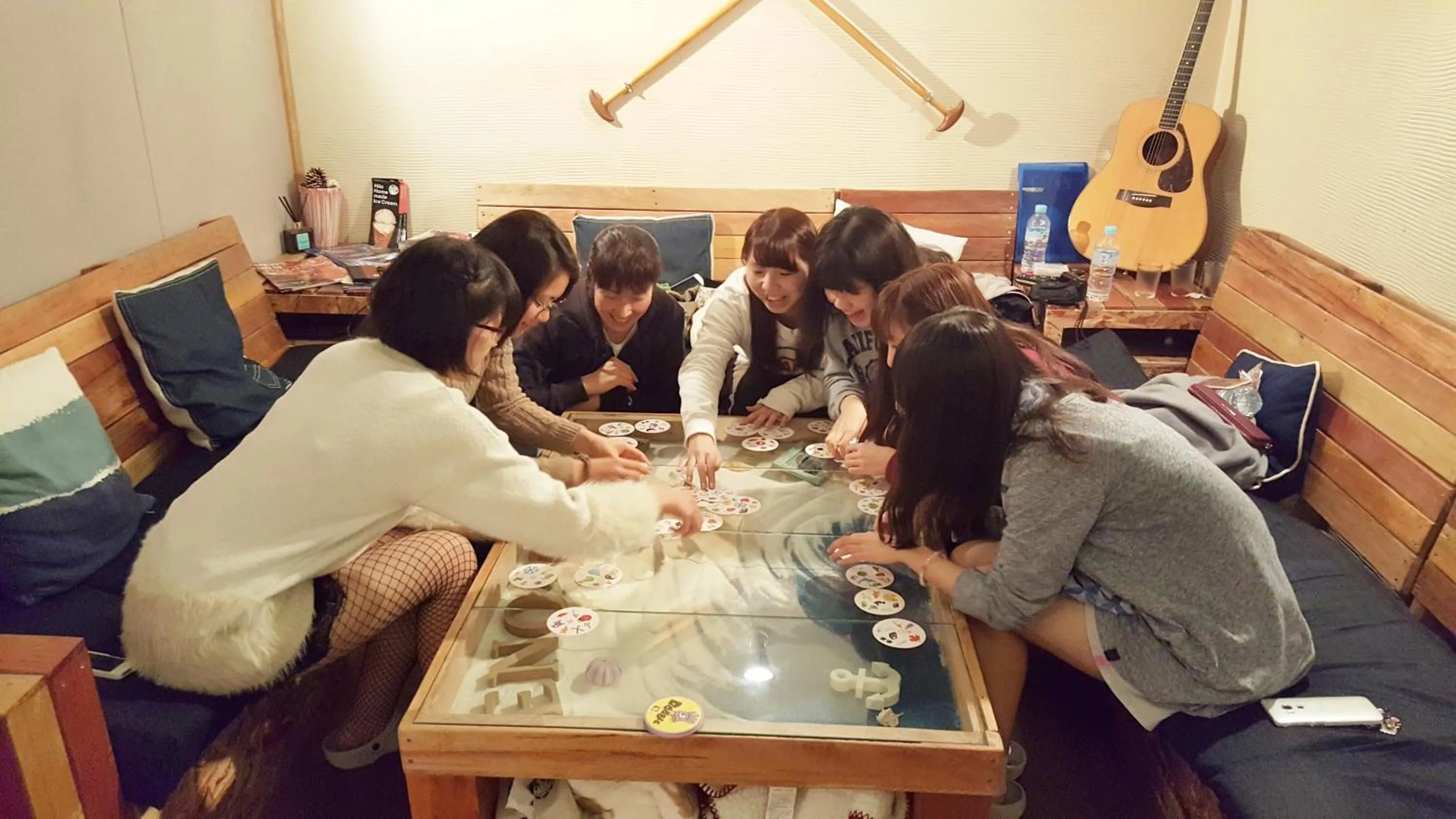 Communal lounge/ TV room in Enoshima Guest House 134