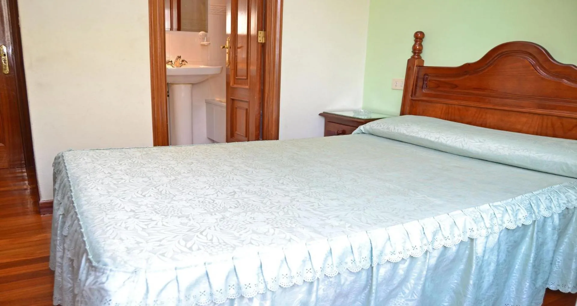 Bed in Pensión Residencia Buenos Aires