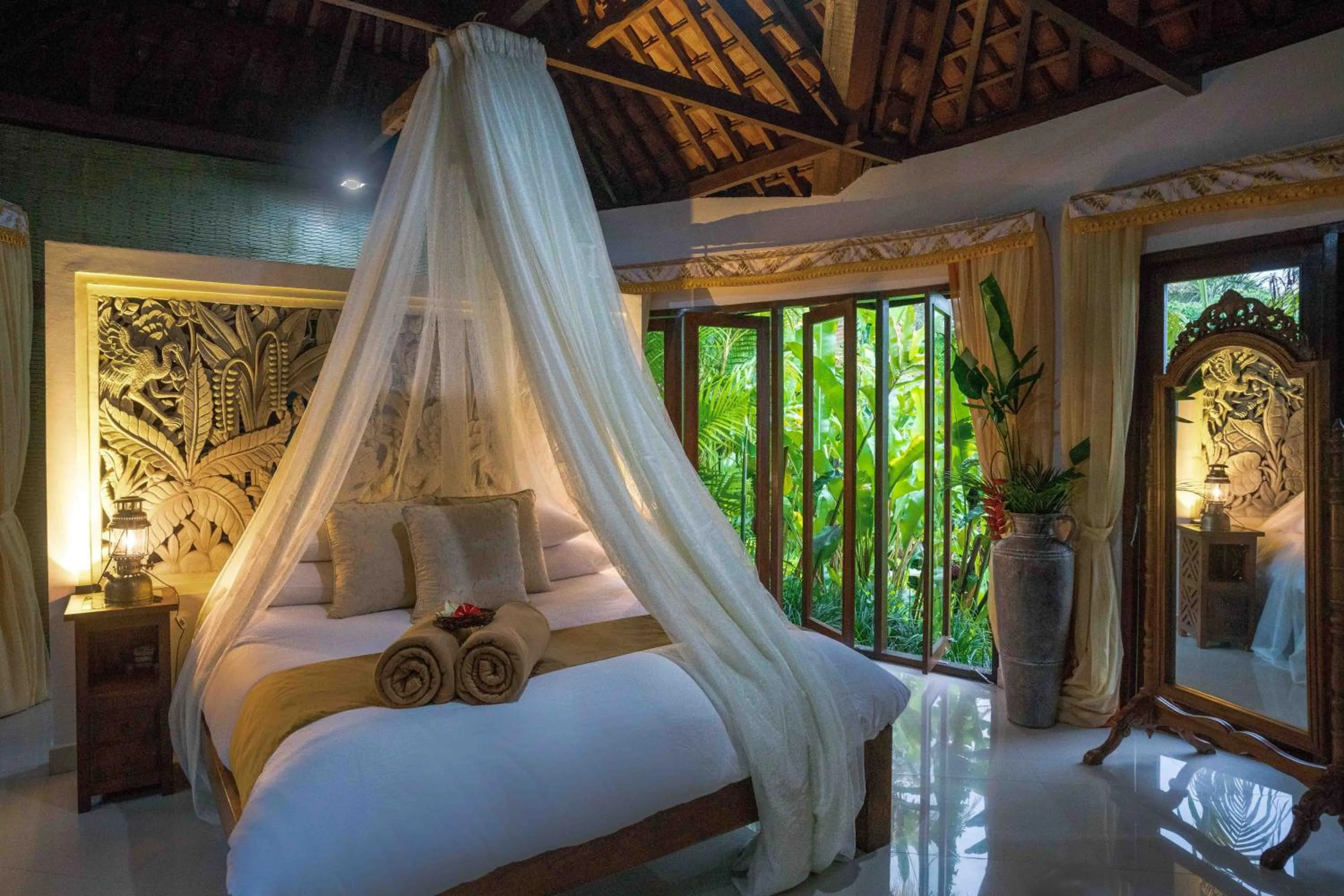 Bed in Alassari Plantation