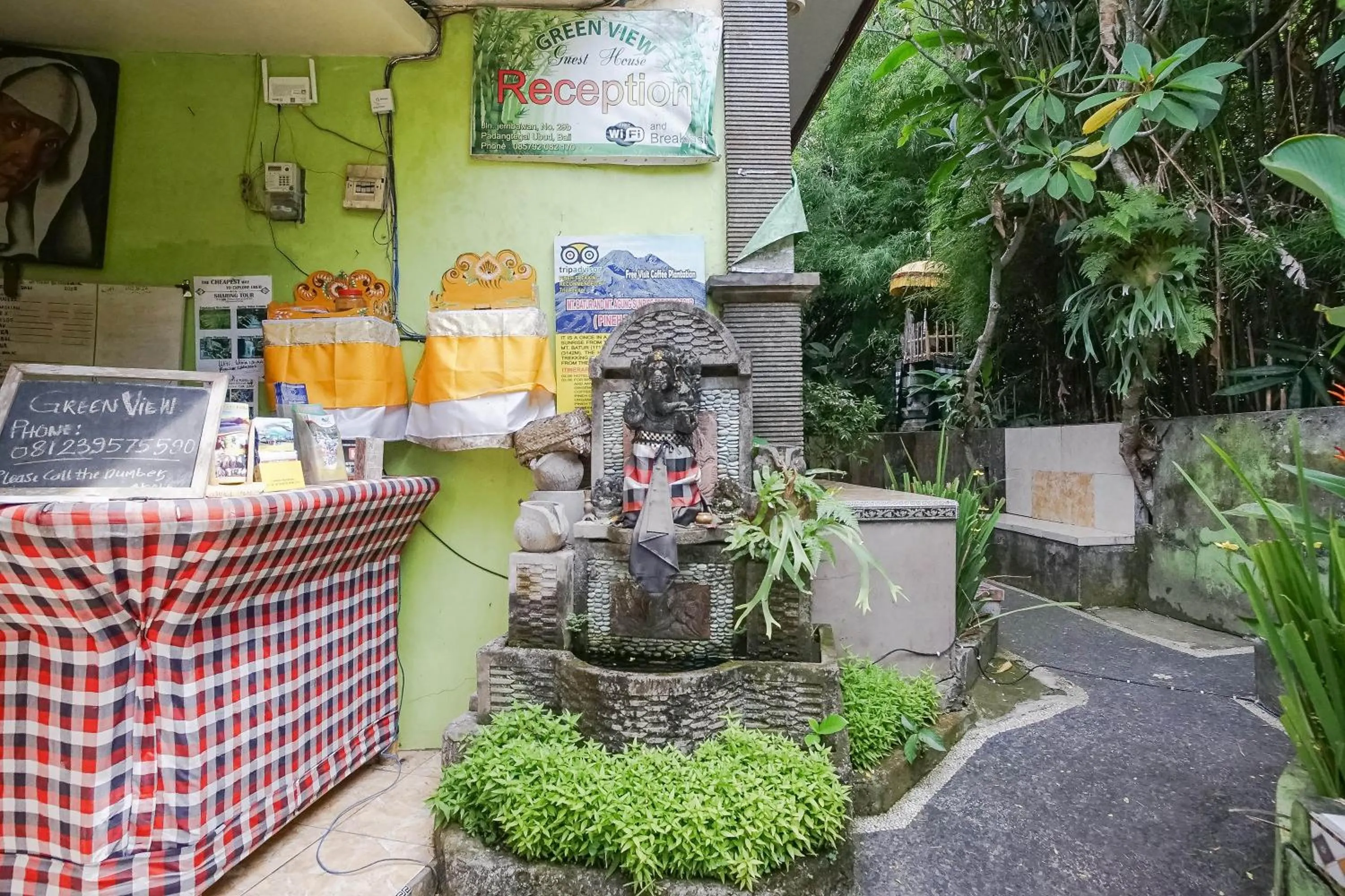 Lobby or reception in Green View Ubud Hostel Bali