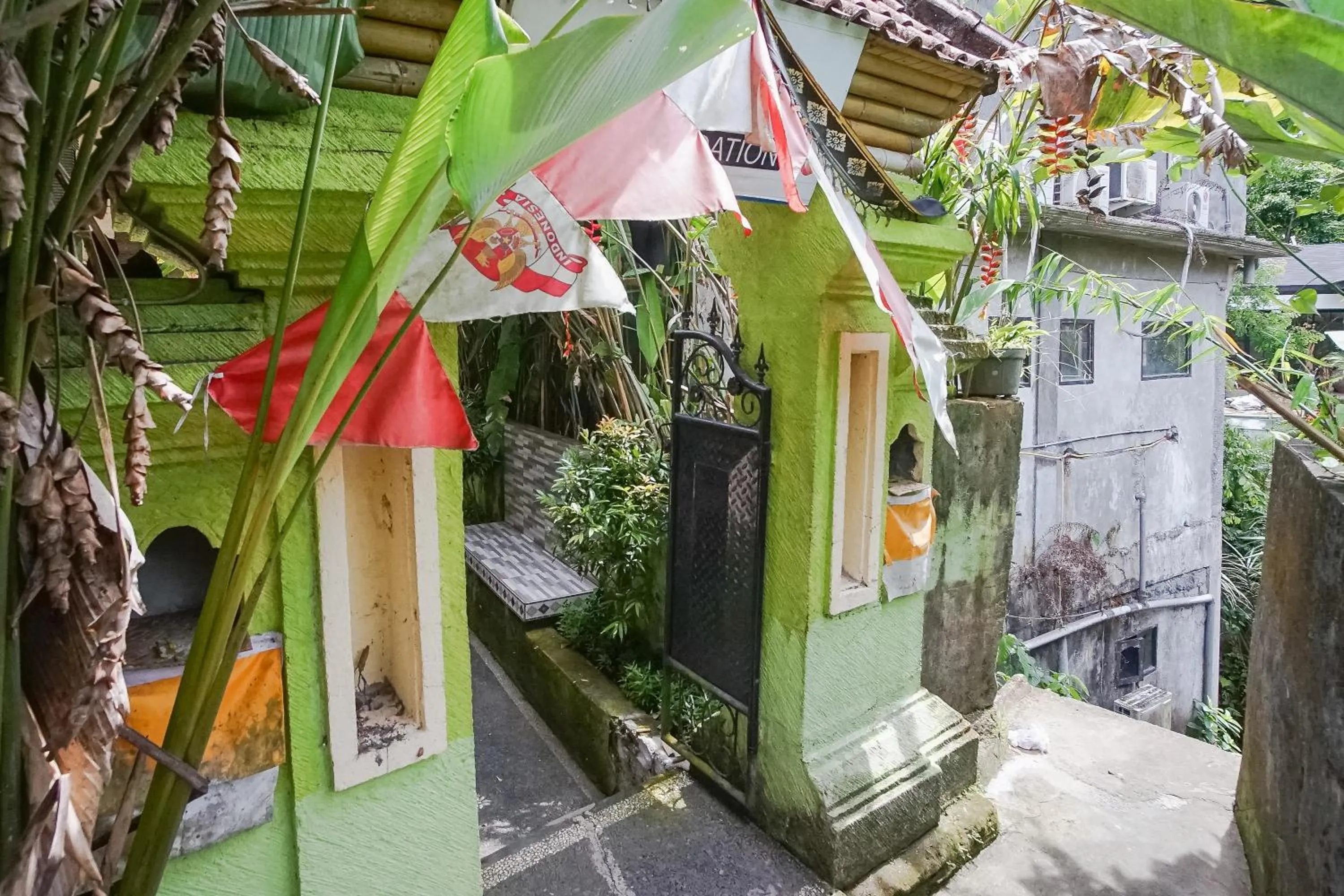 Property building in Green View Ubud Hostel Bali