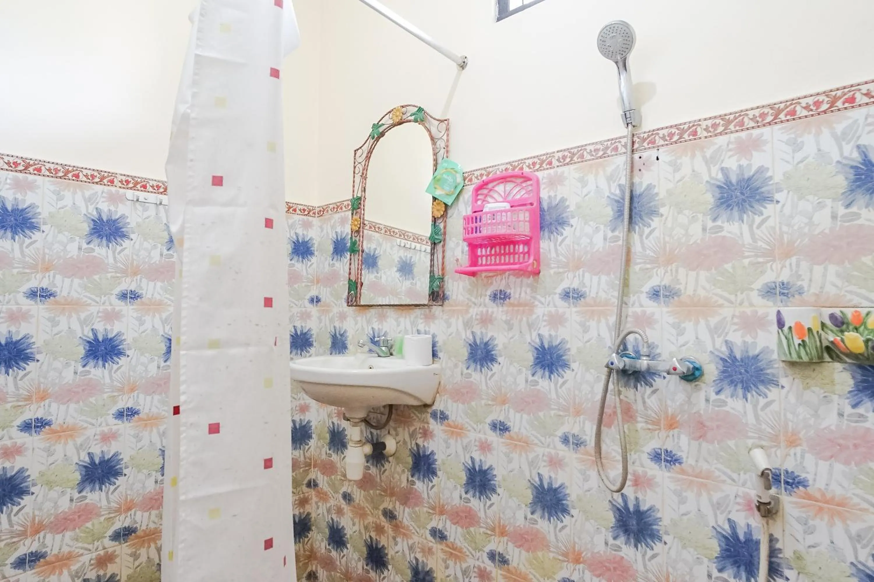 Bathroom in Green View Ubud Hostel Bali