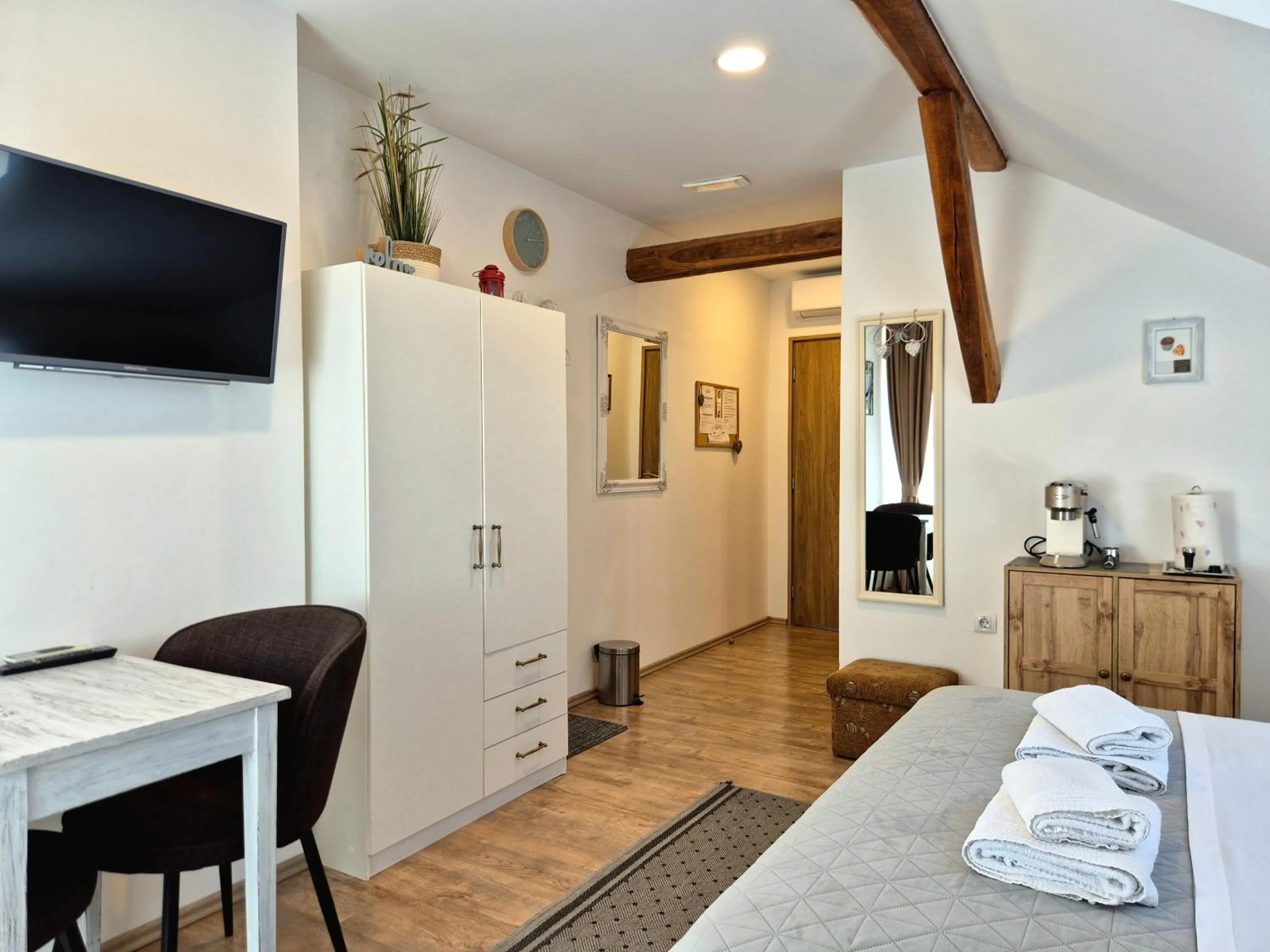 TV and multimedia in Rooms Garden
