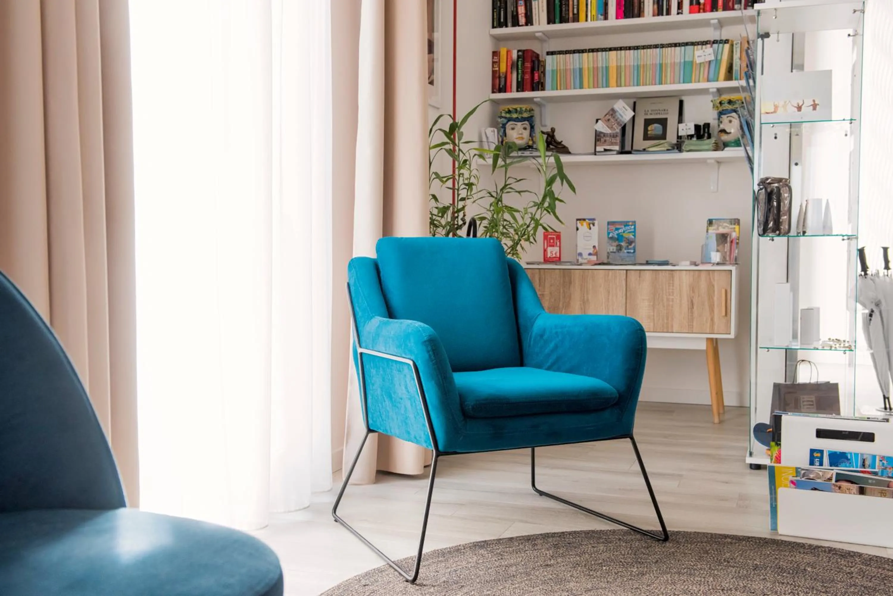 Communal lounge/ TV room in Marina di Petrolo Hotel & SPA