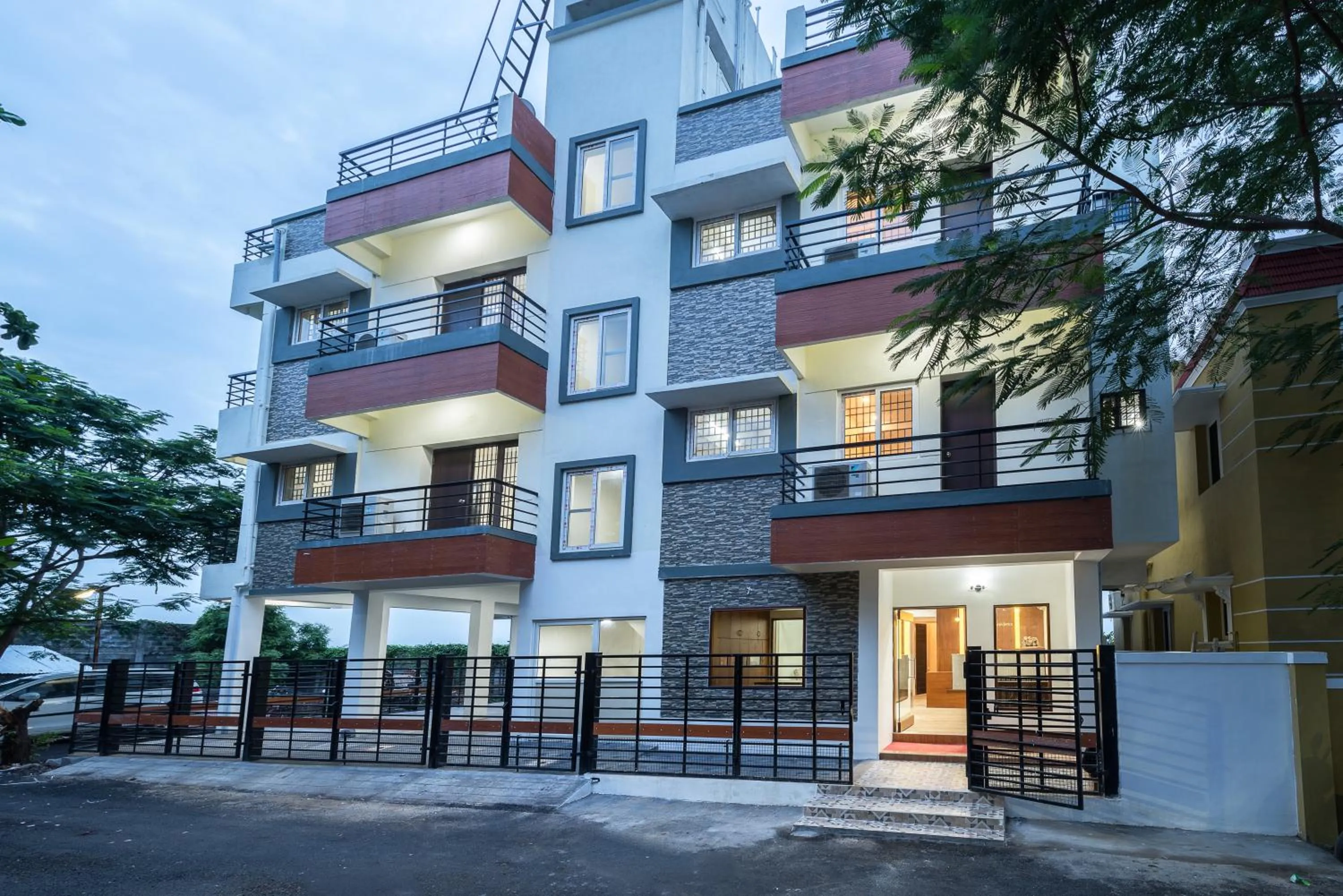 Facade/entrance in Treebo Adin Residence Chennai Trade Centre