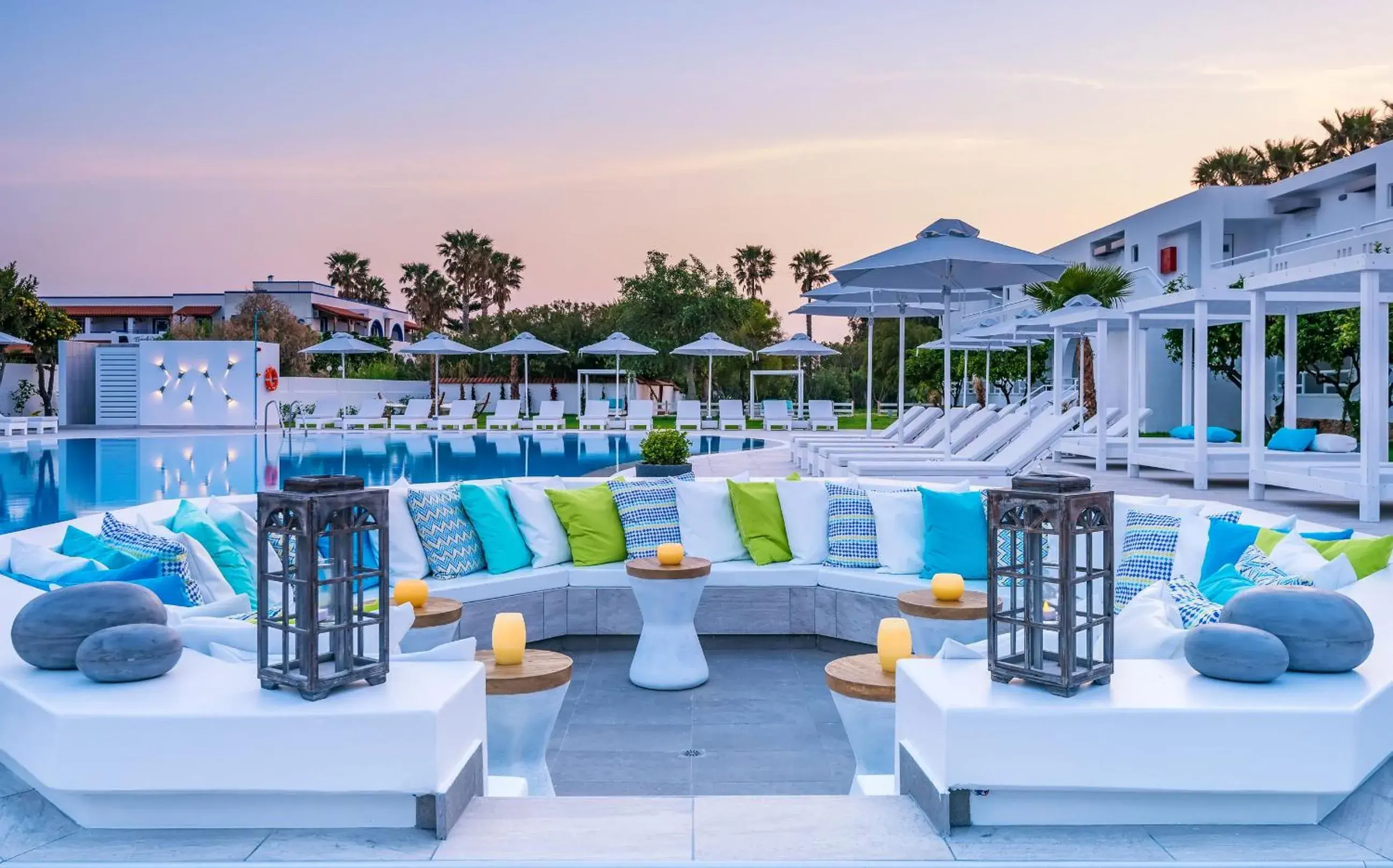 Gaia in Style - Adults Only Gaia in Style - Adults Only