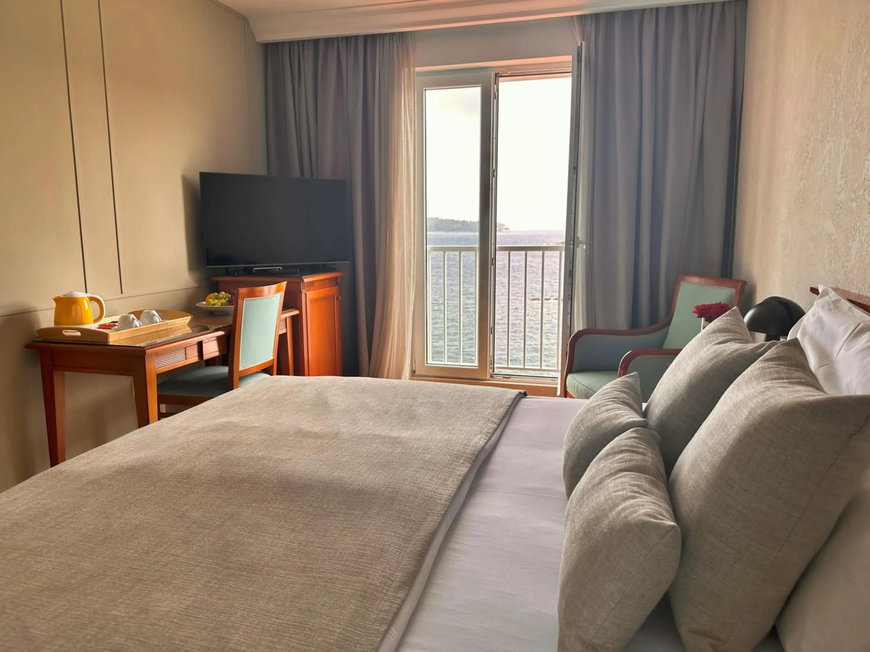 Bed in Hotel Bozica Dubrovnik Islands