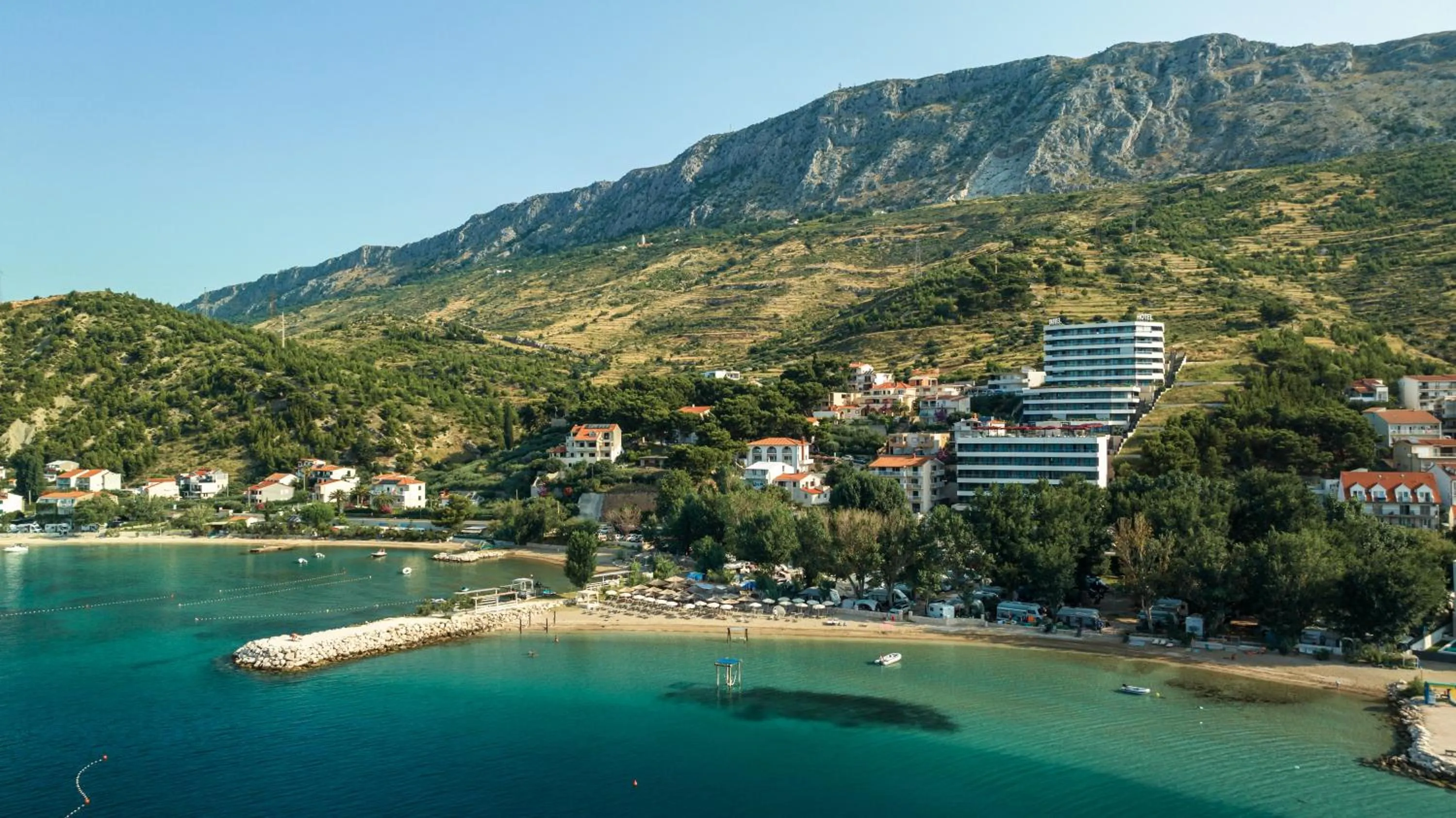 Property building in Hotel Plaža Duće
