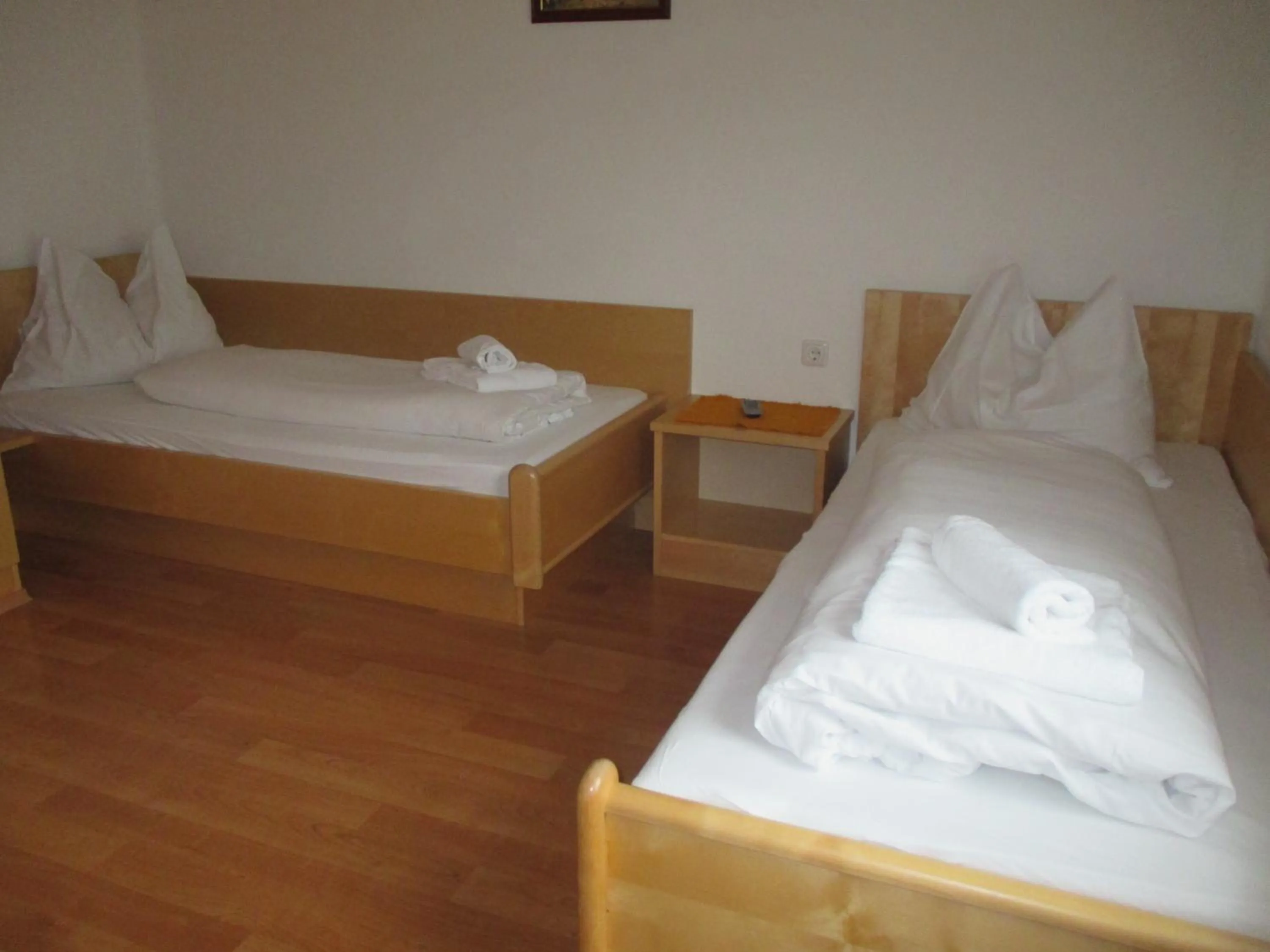 Bed in Vermietung & Verpachtung Zellermoosstraße 14