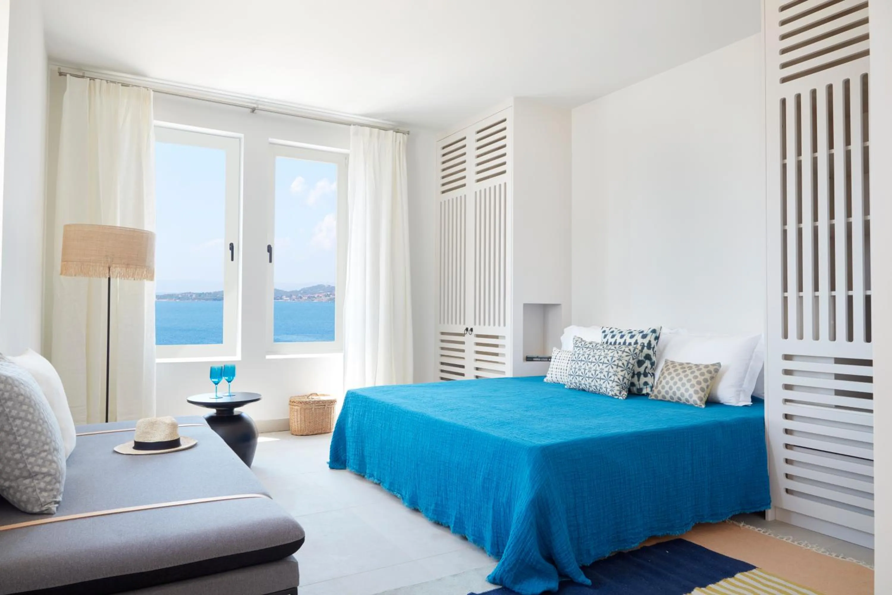 Bed in Eagles Villas - Small Luxury Hotels of The World