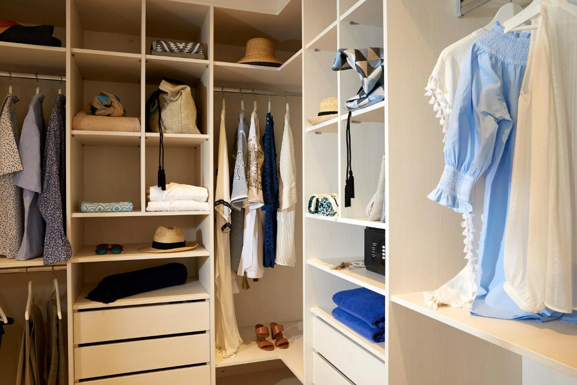 wardrobe in Eagles Villas - Small Luxury Hotels of The World