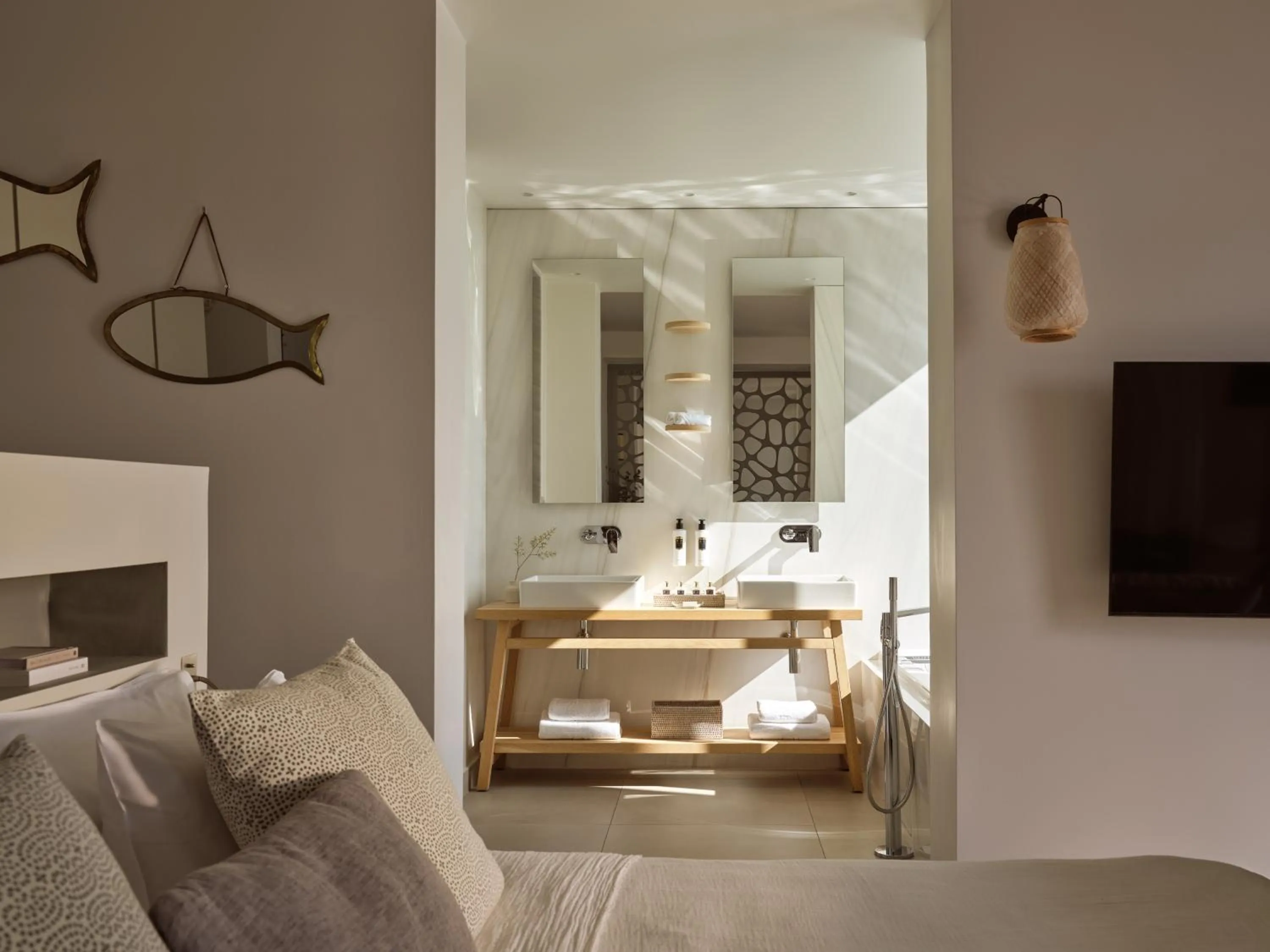 Bed in Eagles Villas - Small Luxury Hotels of The World