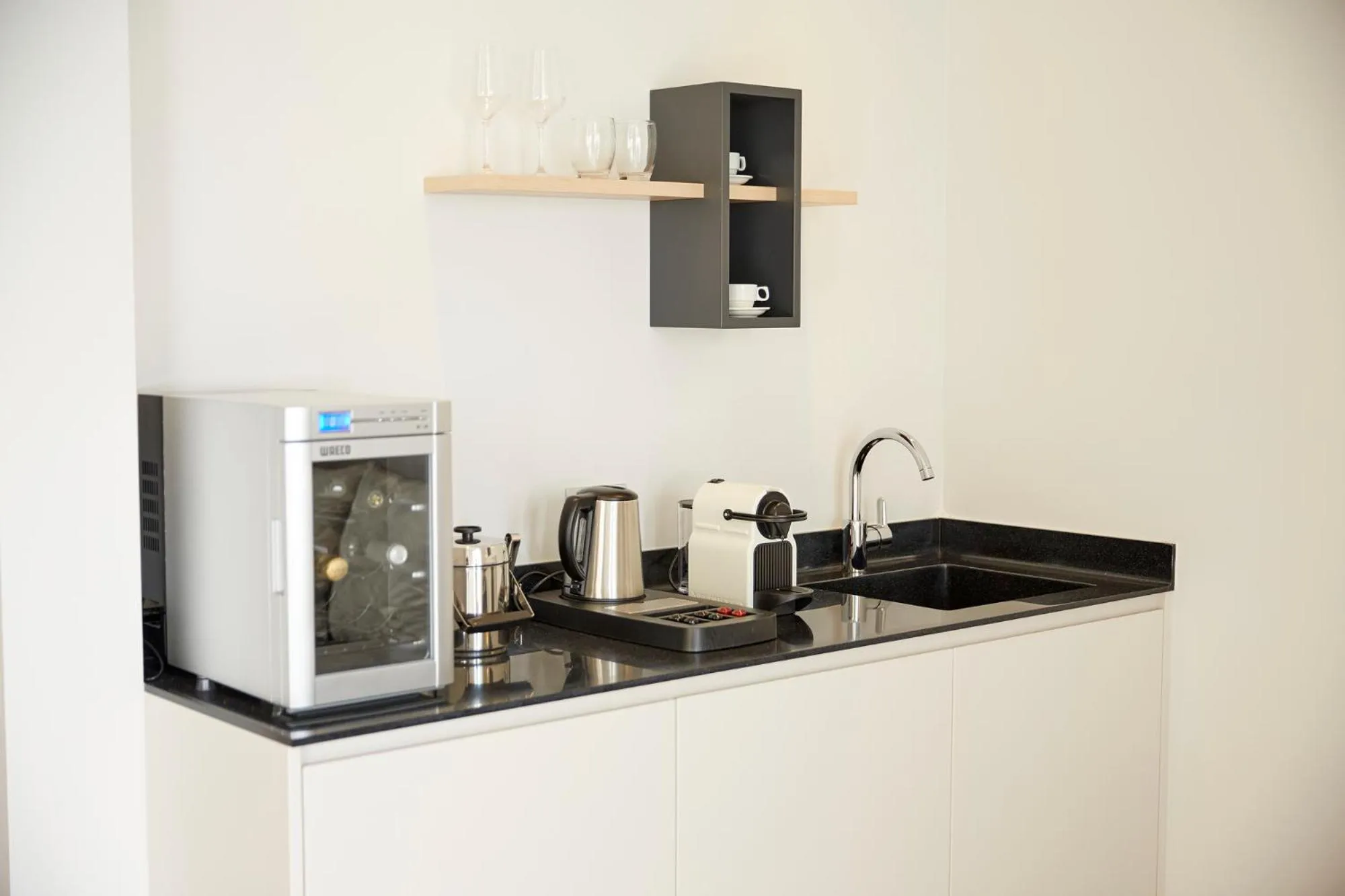 Coffee/tea facilities in Eagles Villas - Small Luxury Hotels of The World