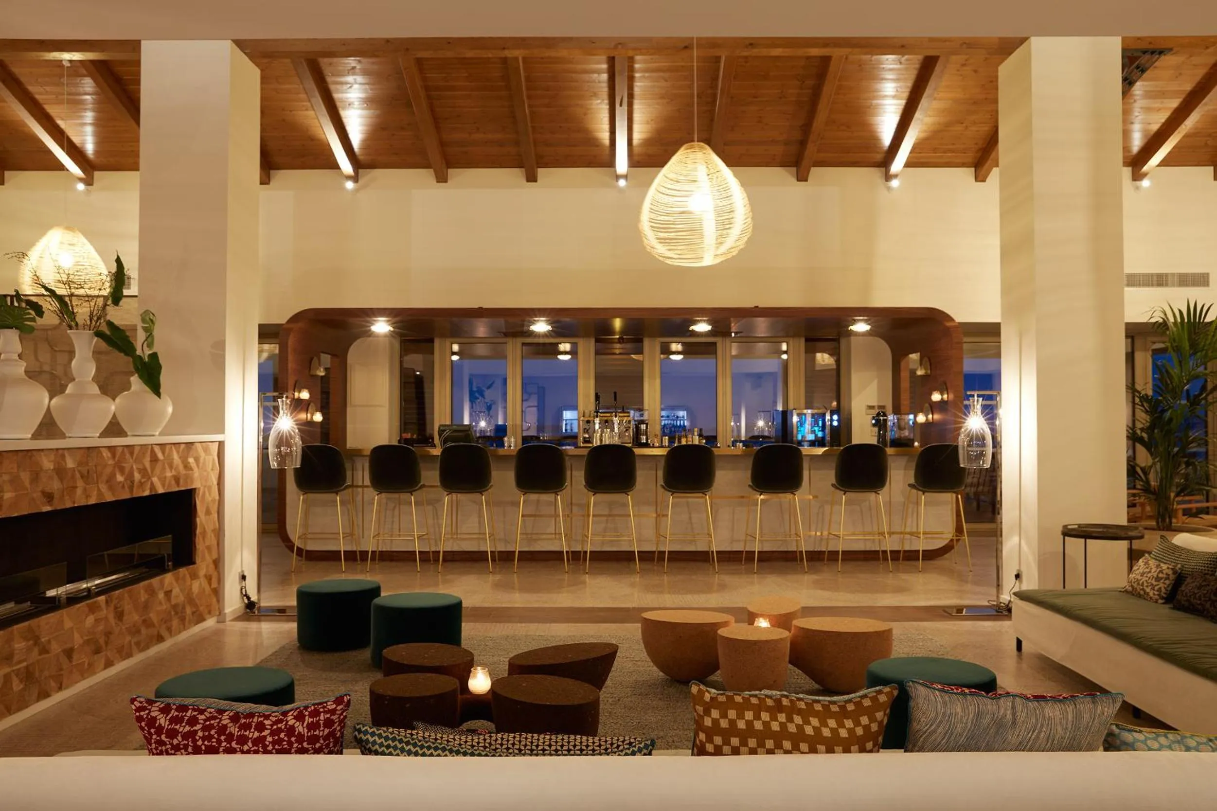 Lounge or bar in Eagles Villas - Small Luxury Hotels of The World