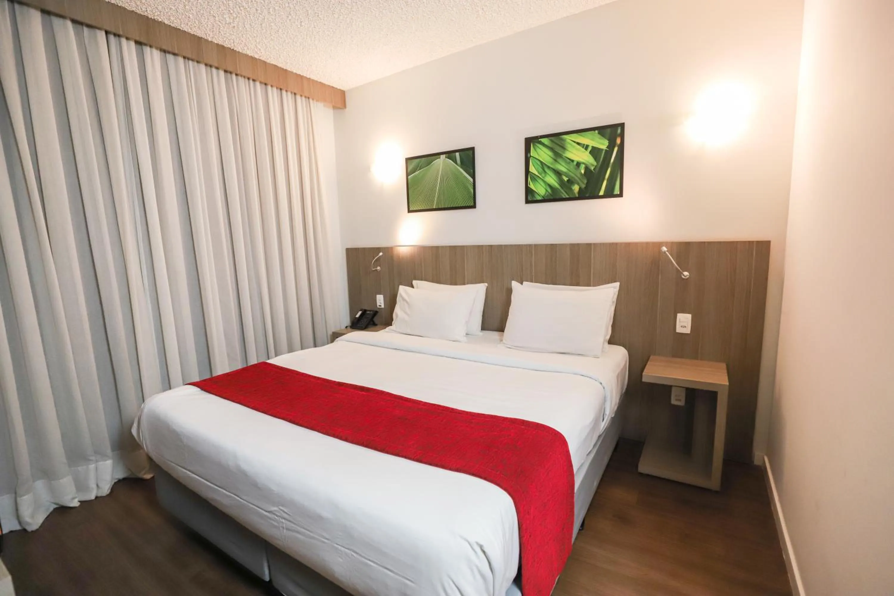 Bedroom, Bed in Ramada by Wyndham Campinas Viracopos