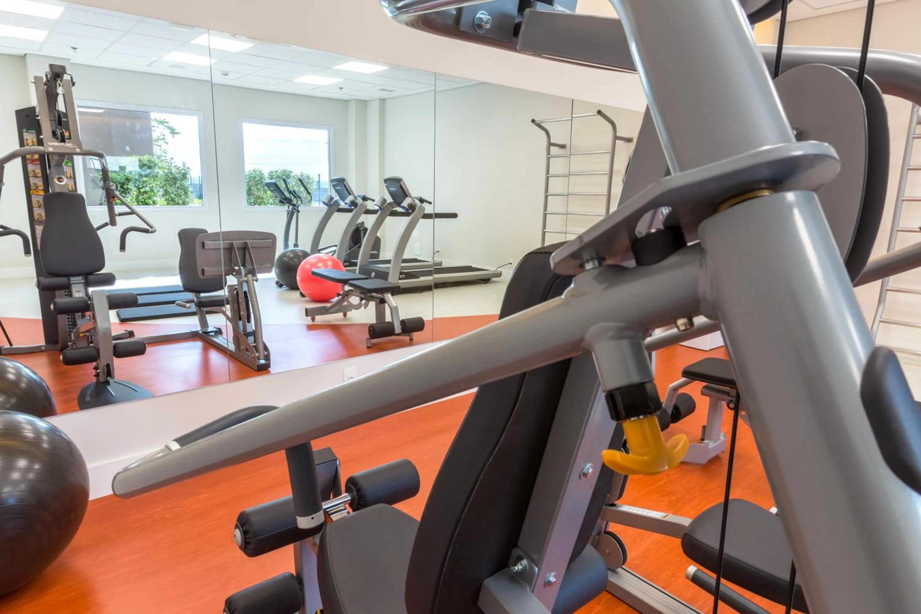 Fitness centre/facilities in Ramada by Wyndham Campinas Viracopos