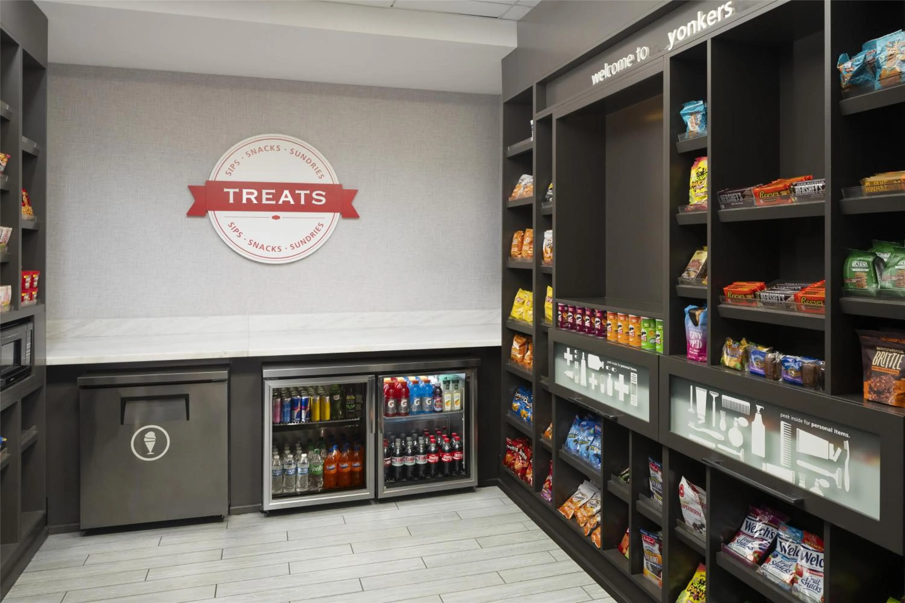 Restaurant/places to eat in Hampton Inn & Suites Yonkers - Westchester