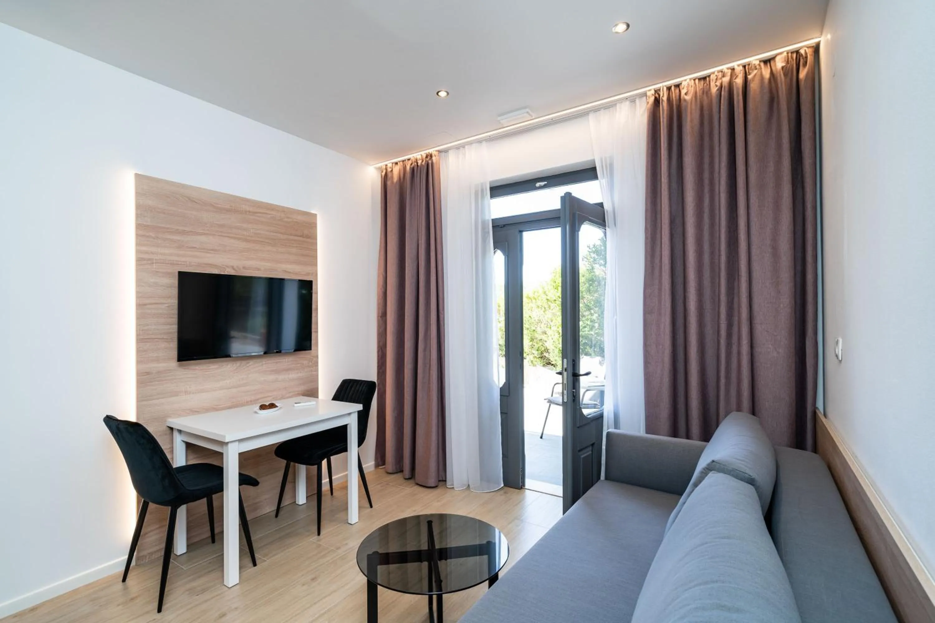 Dining area in Bacan Serviced Apartments