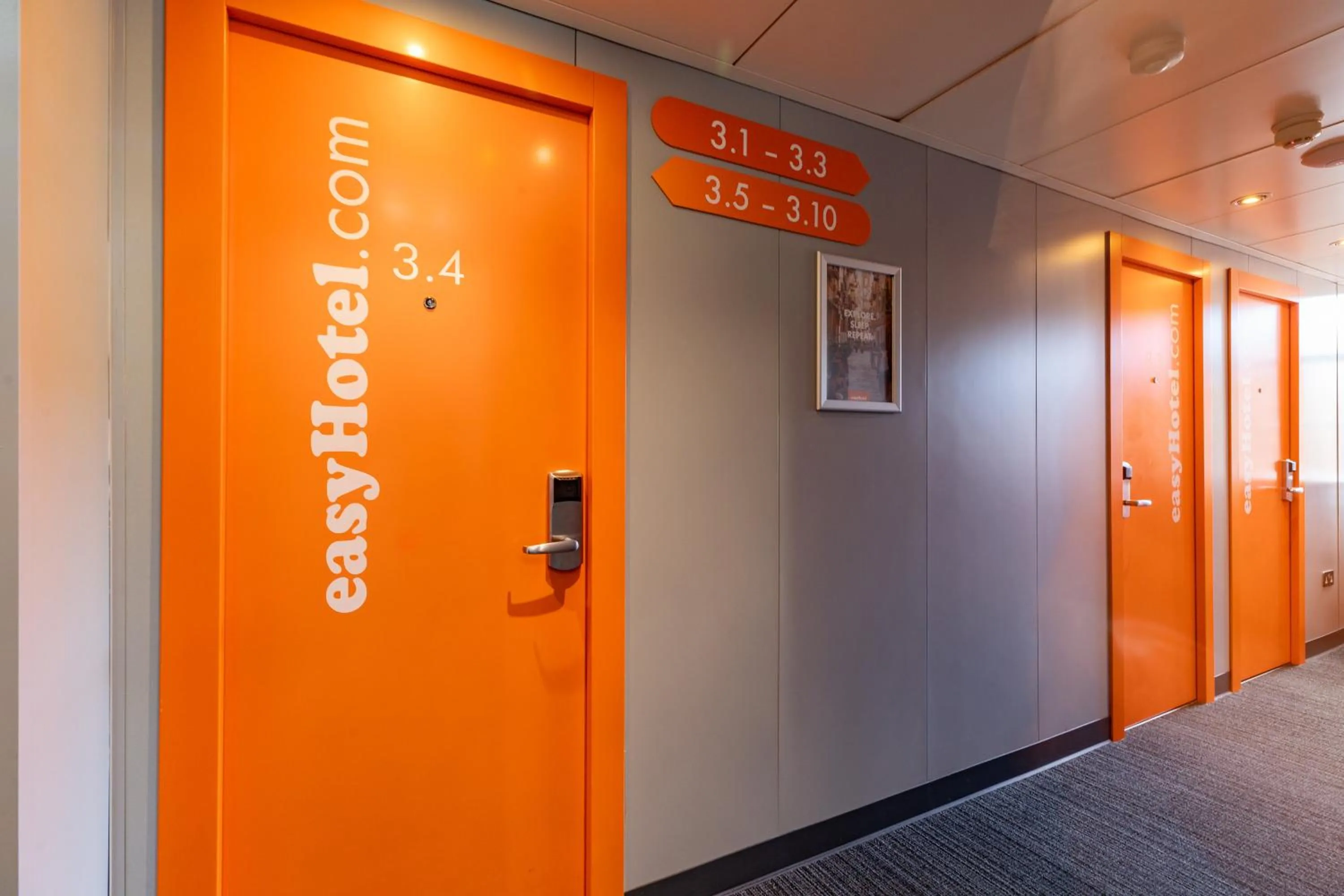 Property building in easyHotel Edinburgh