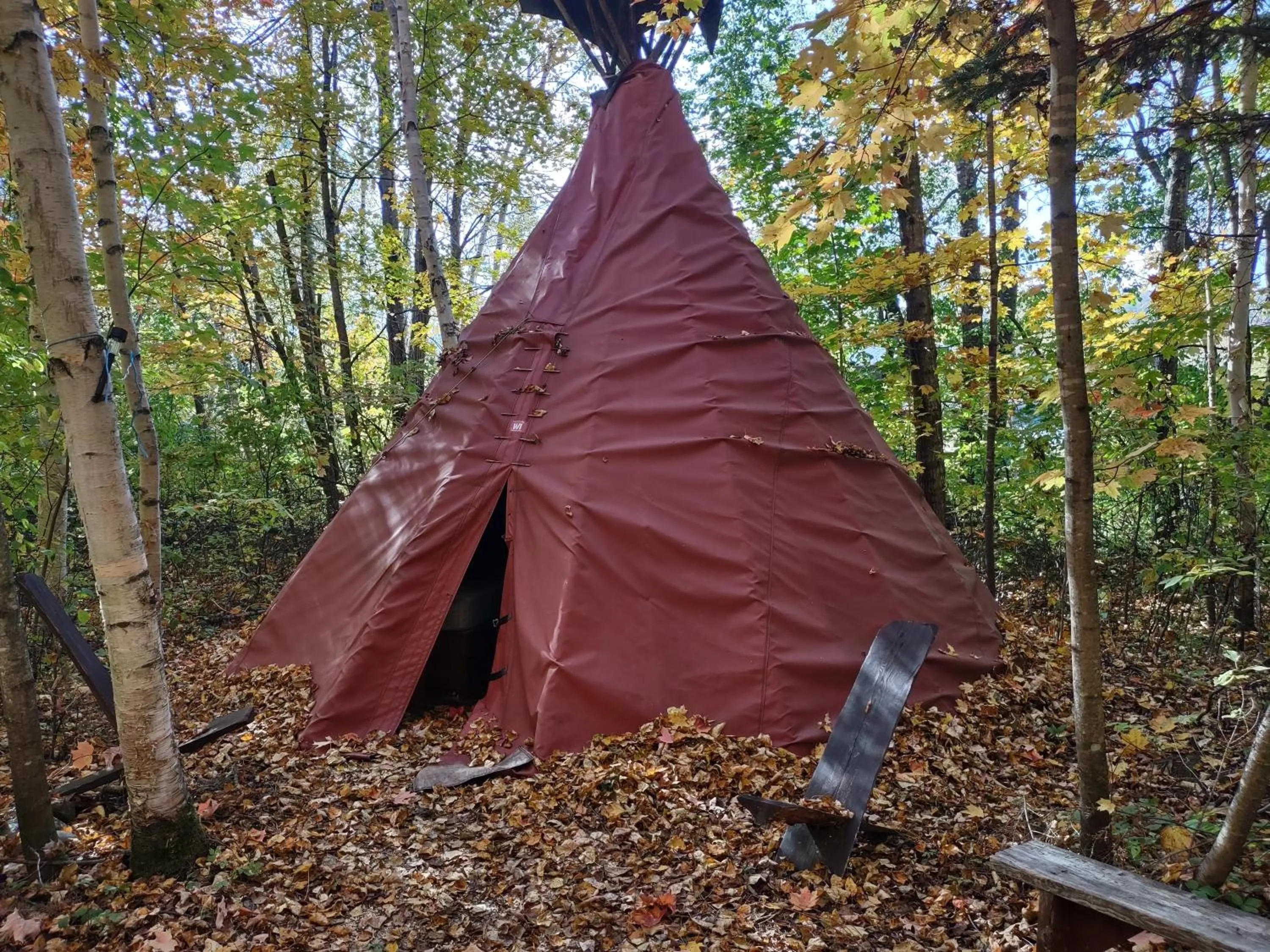 Tepee 6 mètres in Hébergement de la Montagne St-Roch