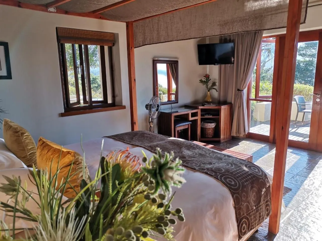 Bedroom, Bed in Paradise Cove
