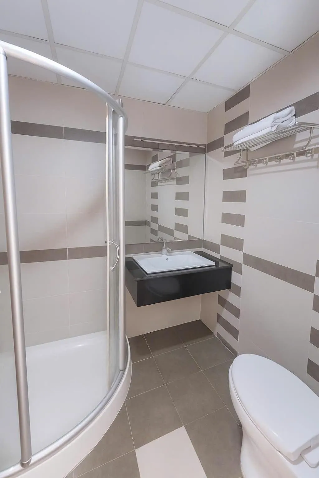 Property building in Van Ha Hotel Etown - Nhà Ga T3 Sân Bay TSN