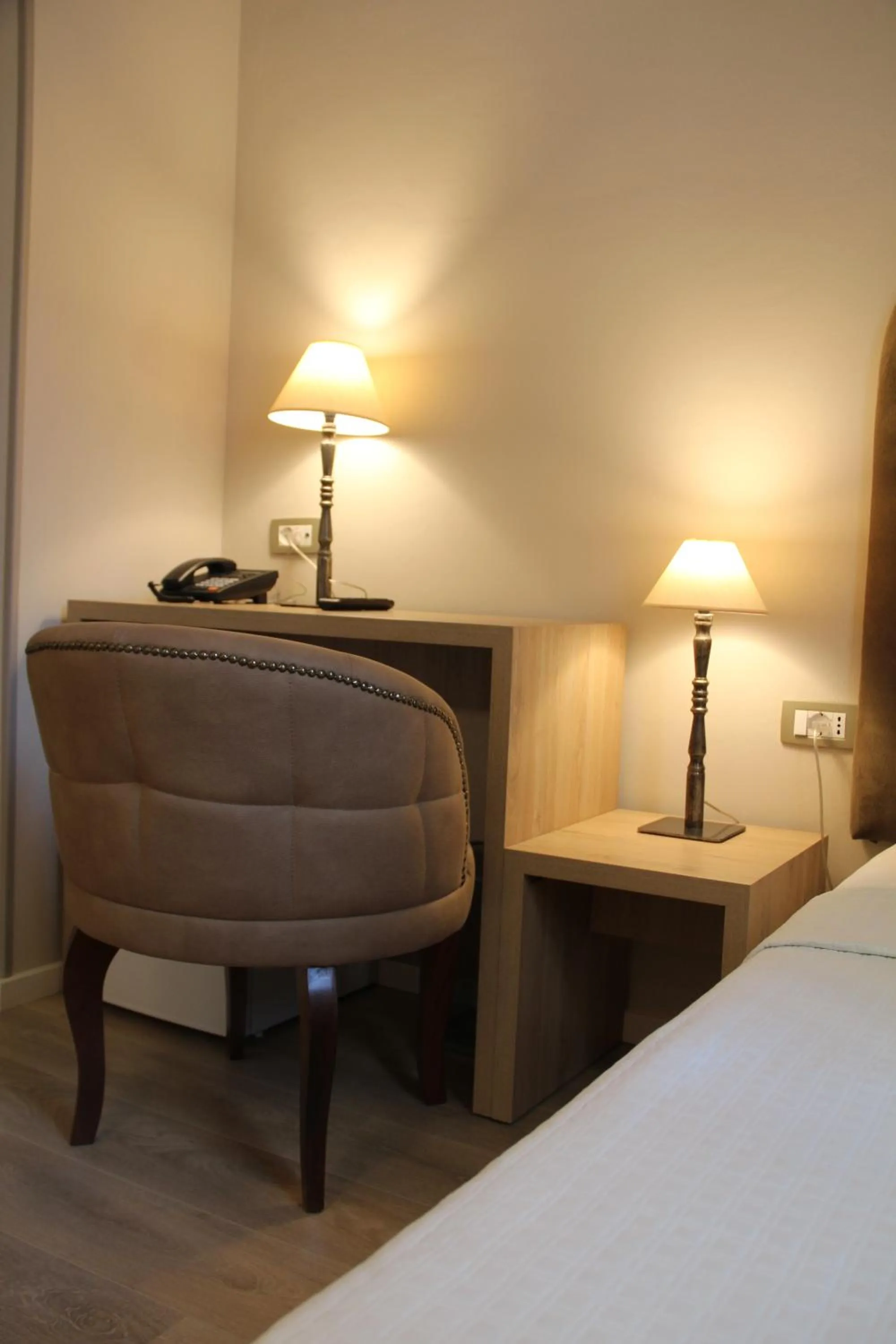 Bedroom, Bed in Hotel Hermes Tirana