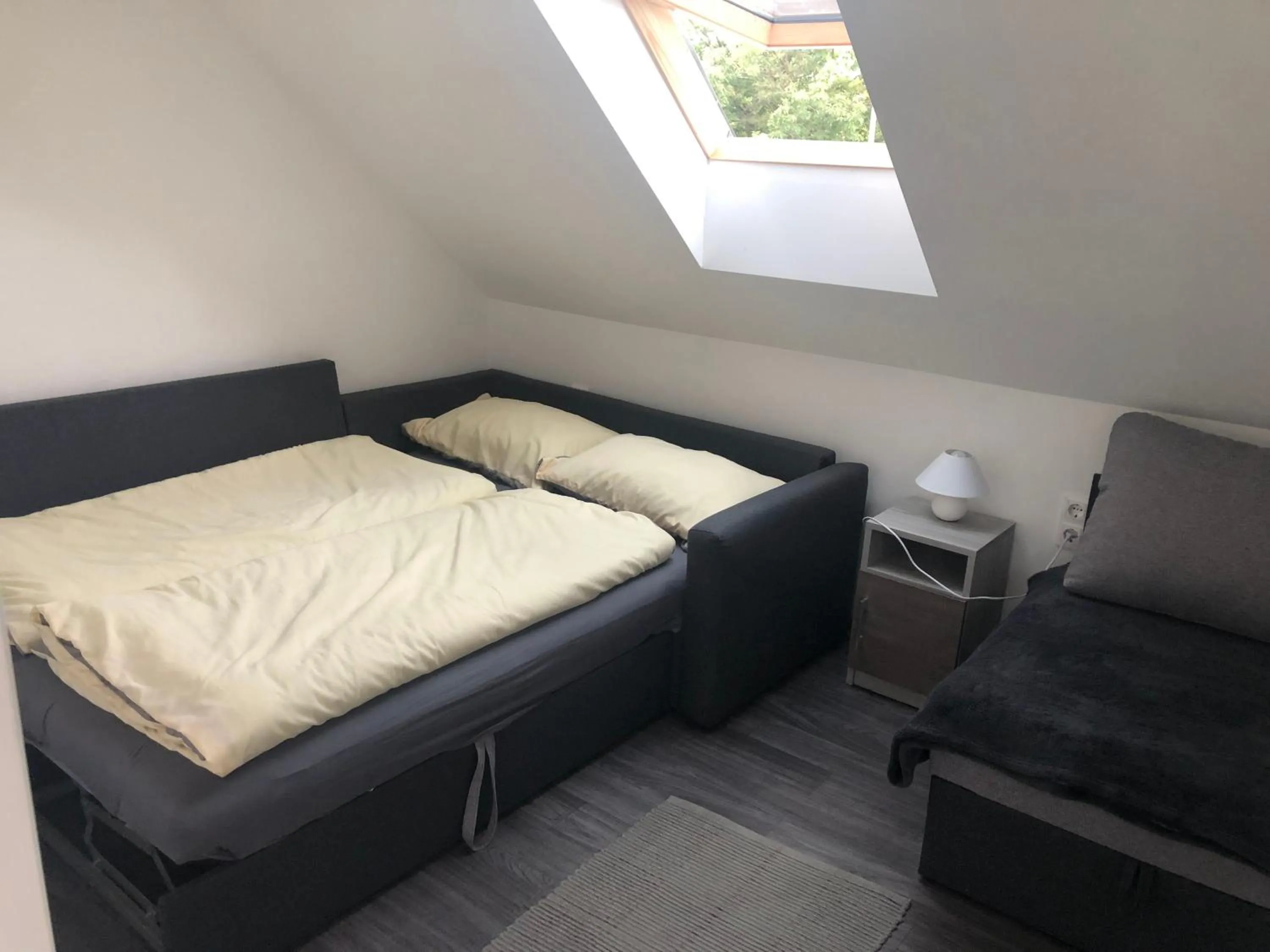 Bed in Heni Apartment
