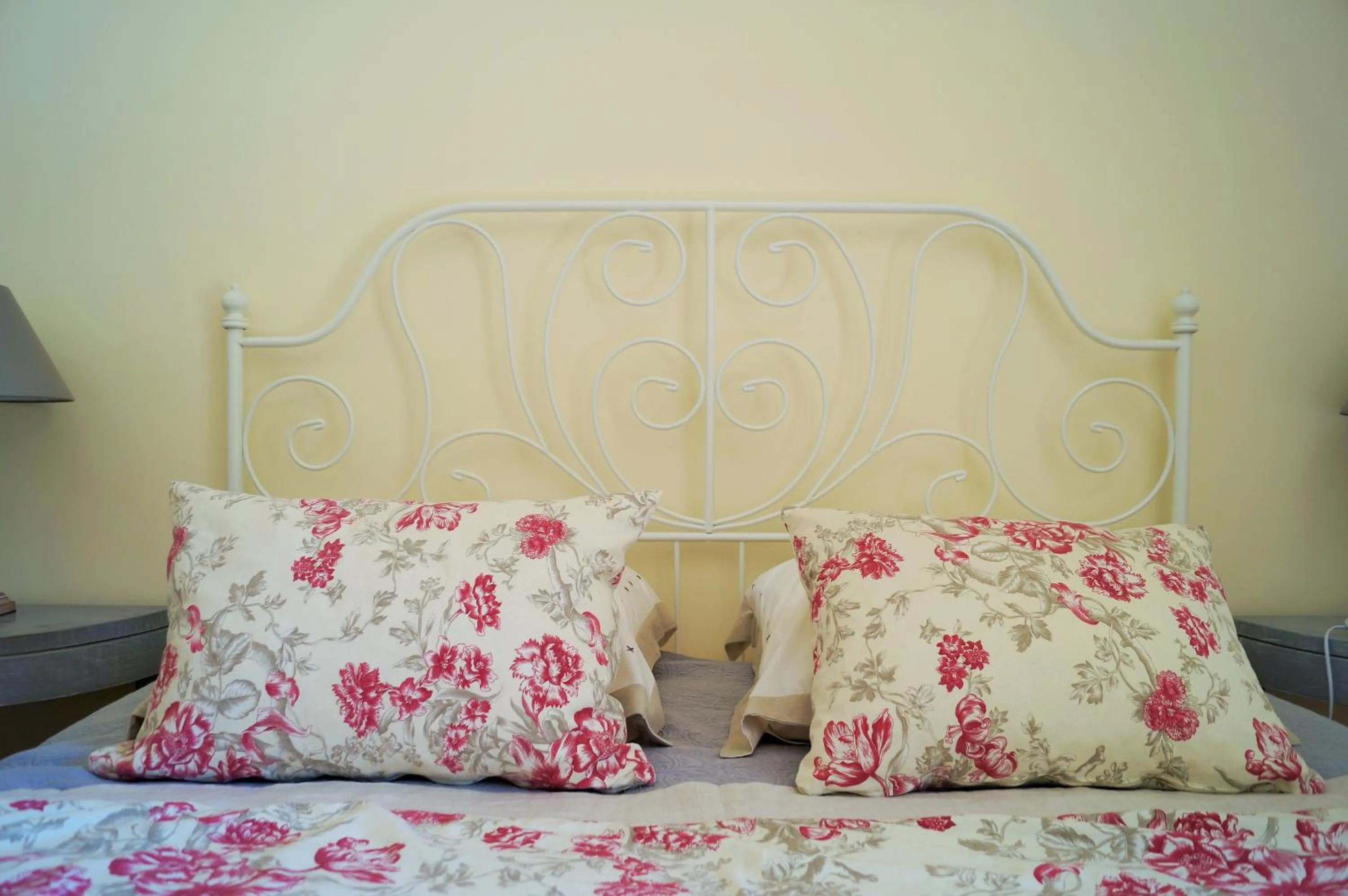 Bedroom, Bed in Les Luz - Chambres d'hôtes