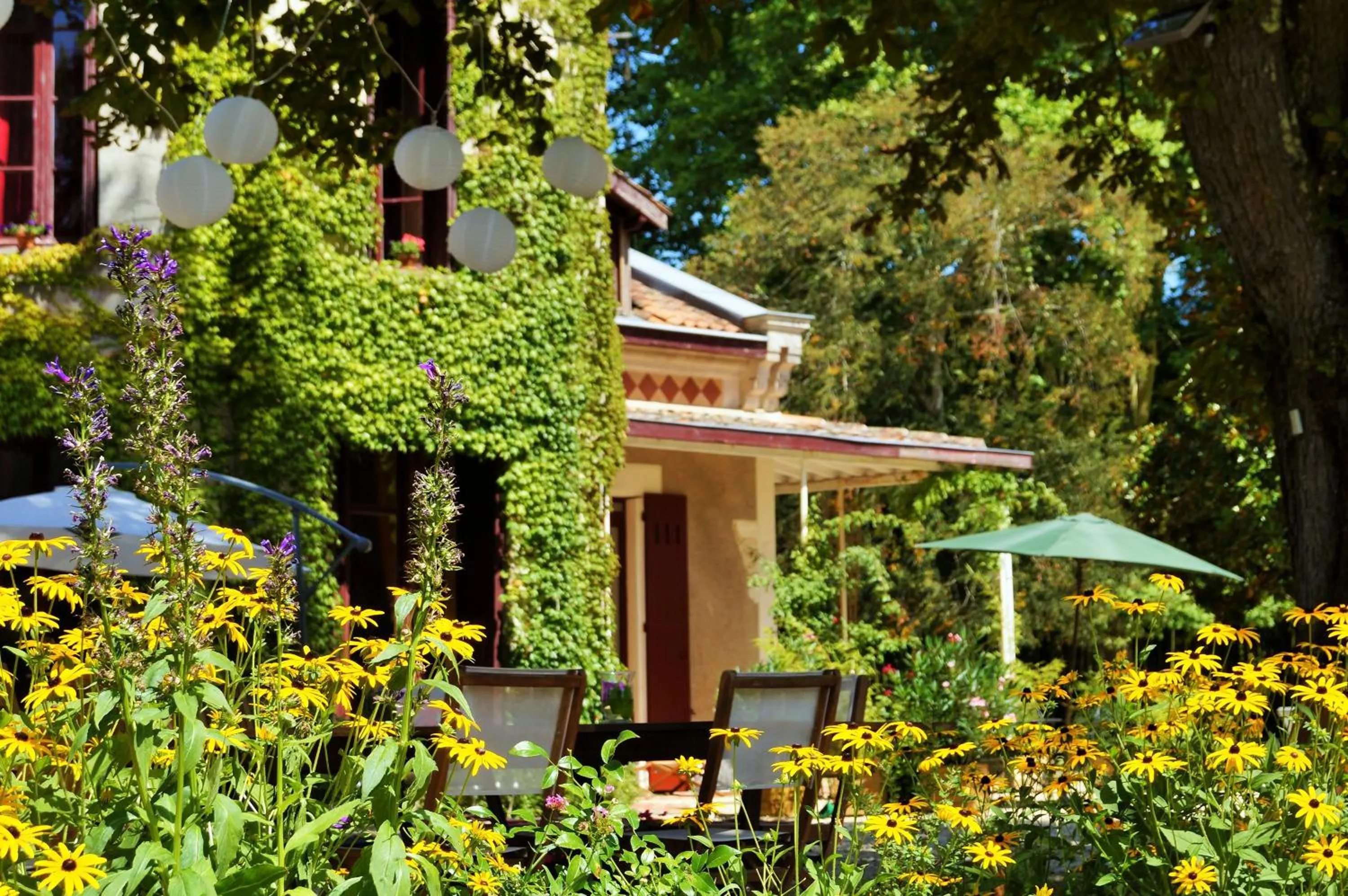 Garden in Les Luz - Chambres d'hôtes