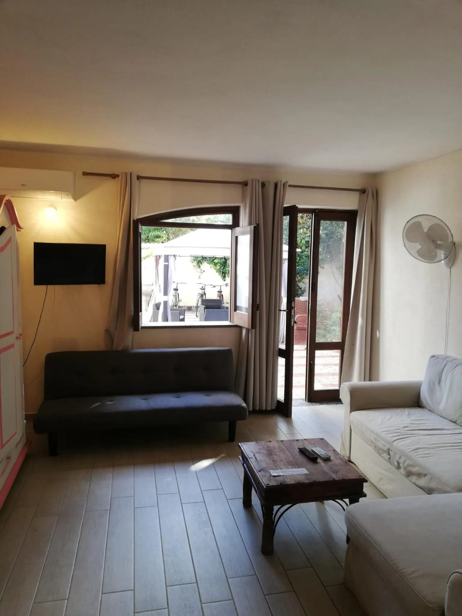 Bed in Villa Antonella rooms Mondello