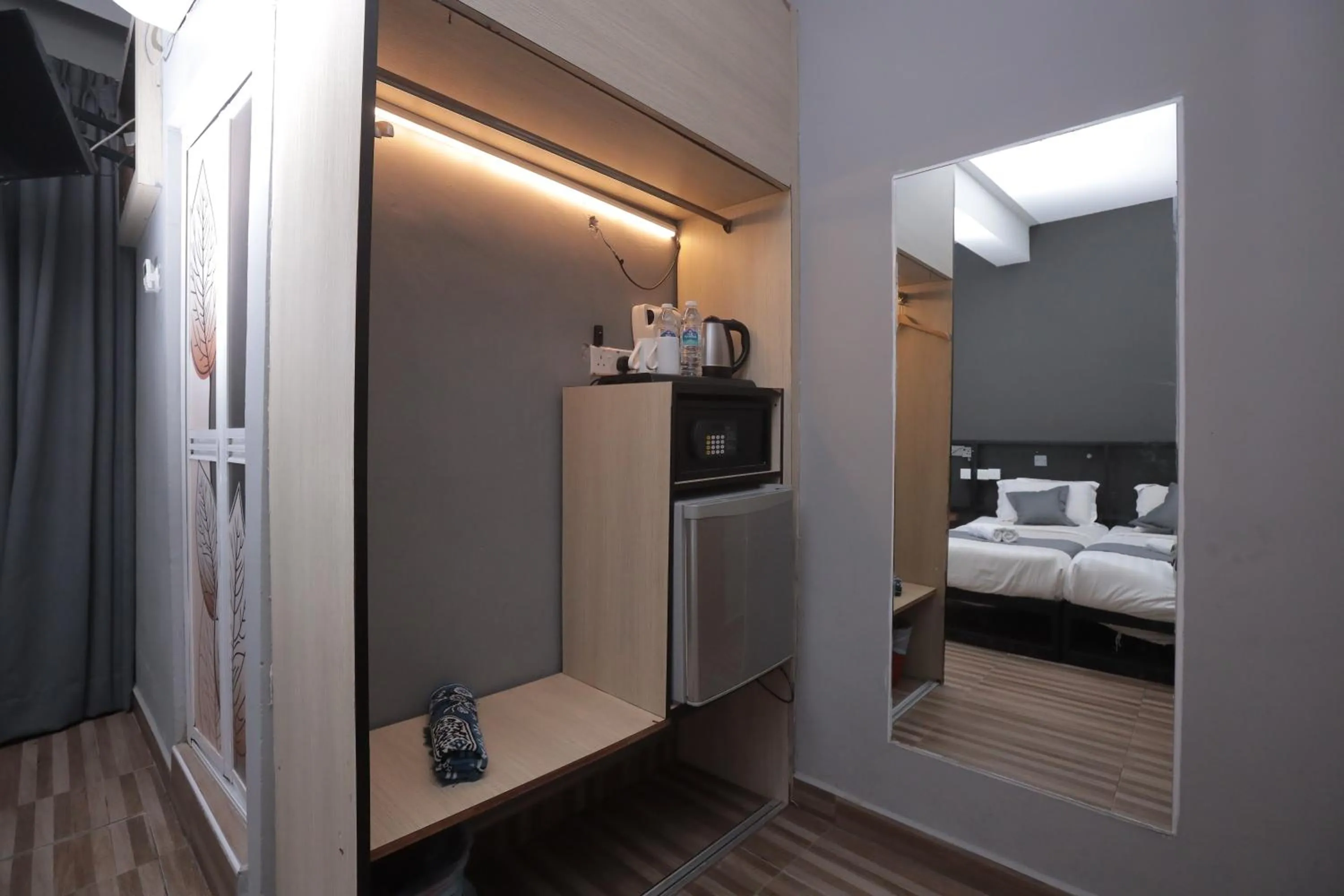 Bedroom, Bed in DJ Citi Inn Premier