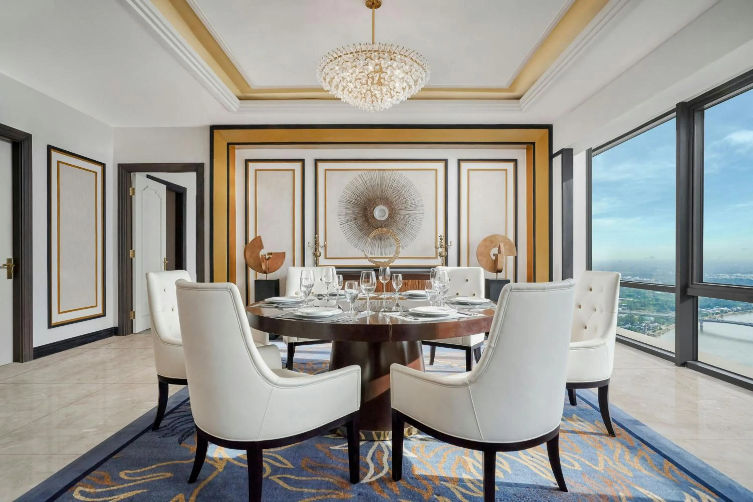 Living room in Sheraton Can Tho