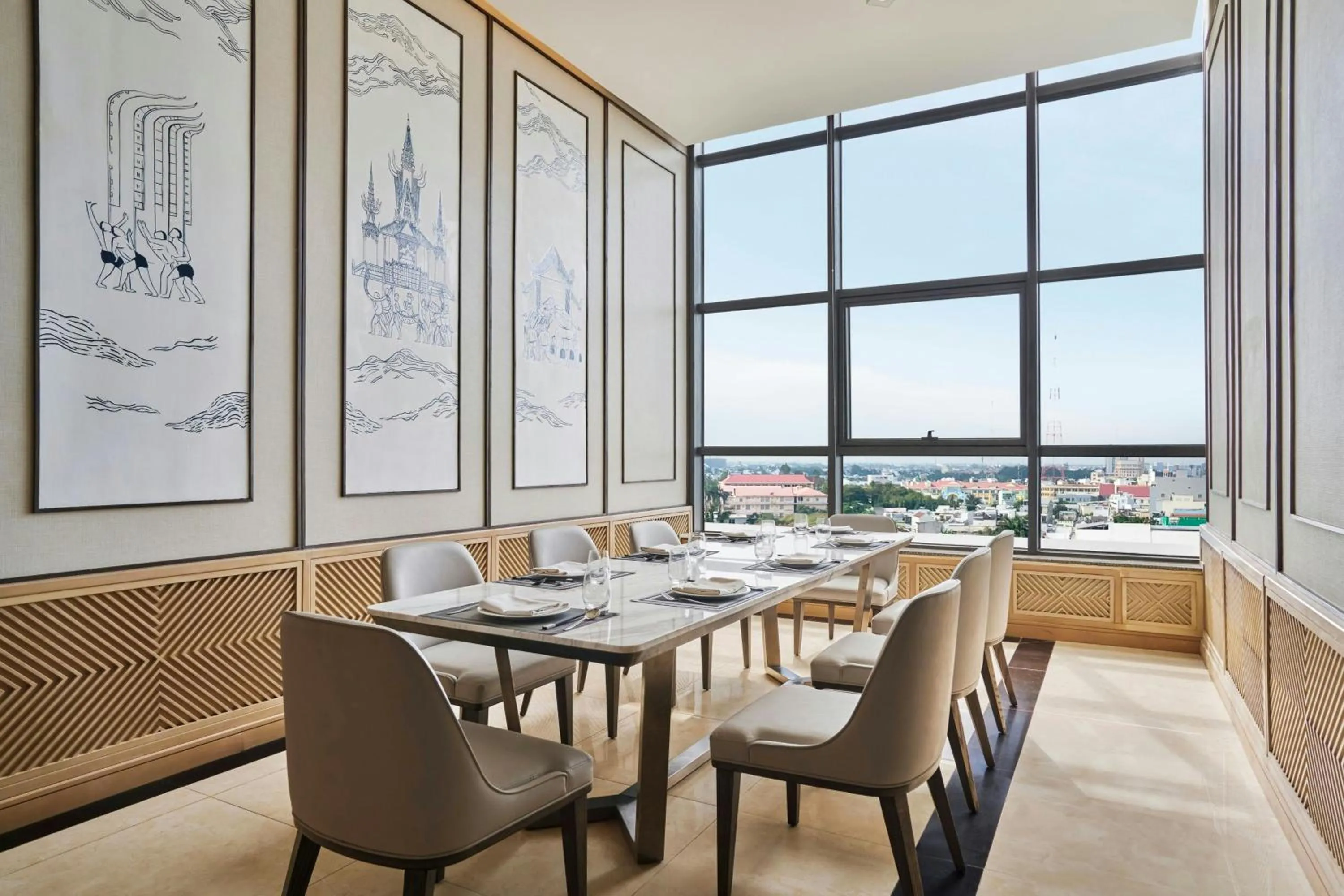 Restaurant/places to eat in Sheraton Can Tho