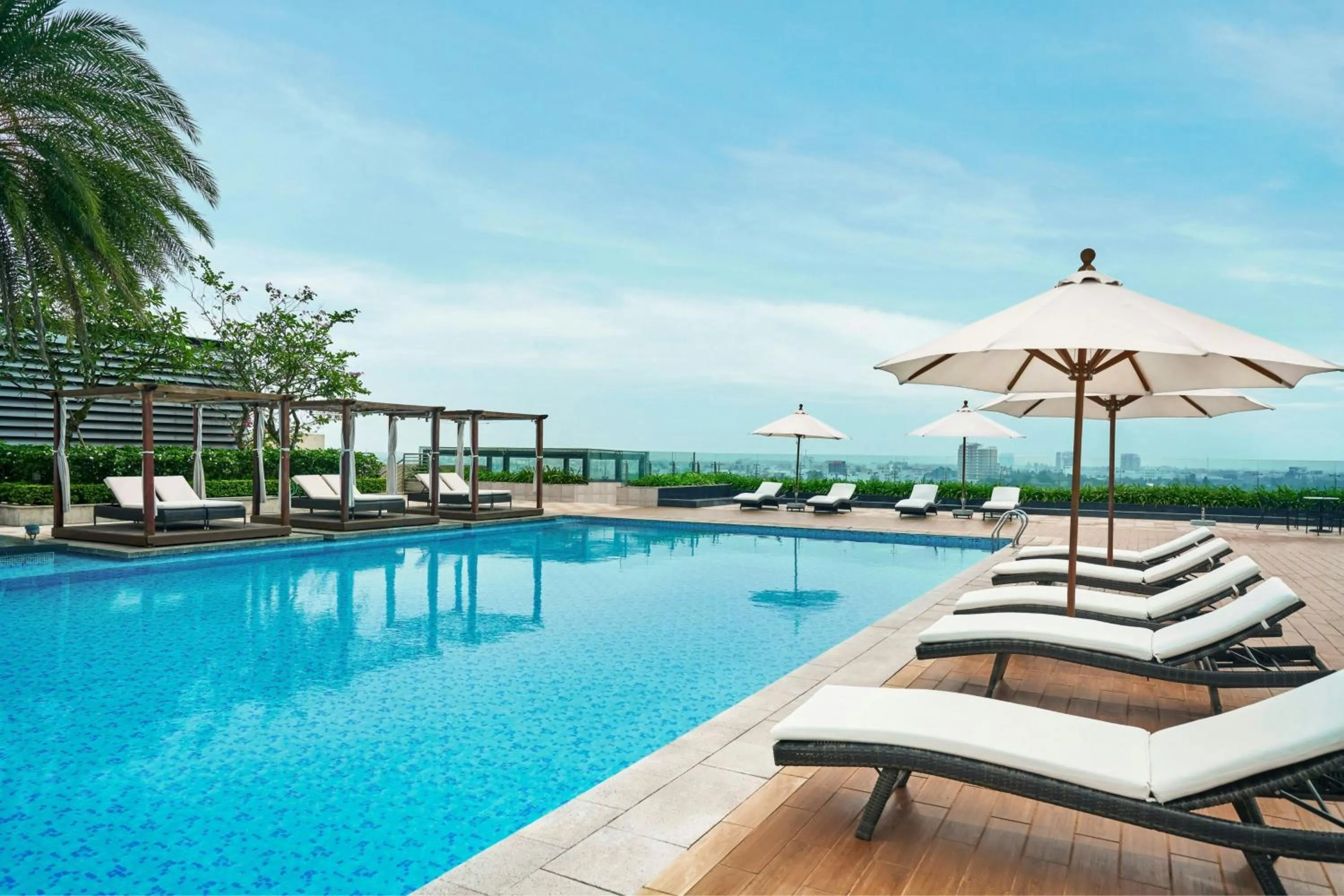 Swimming pool in Sheraton Can Tho