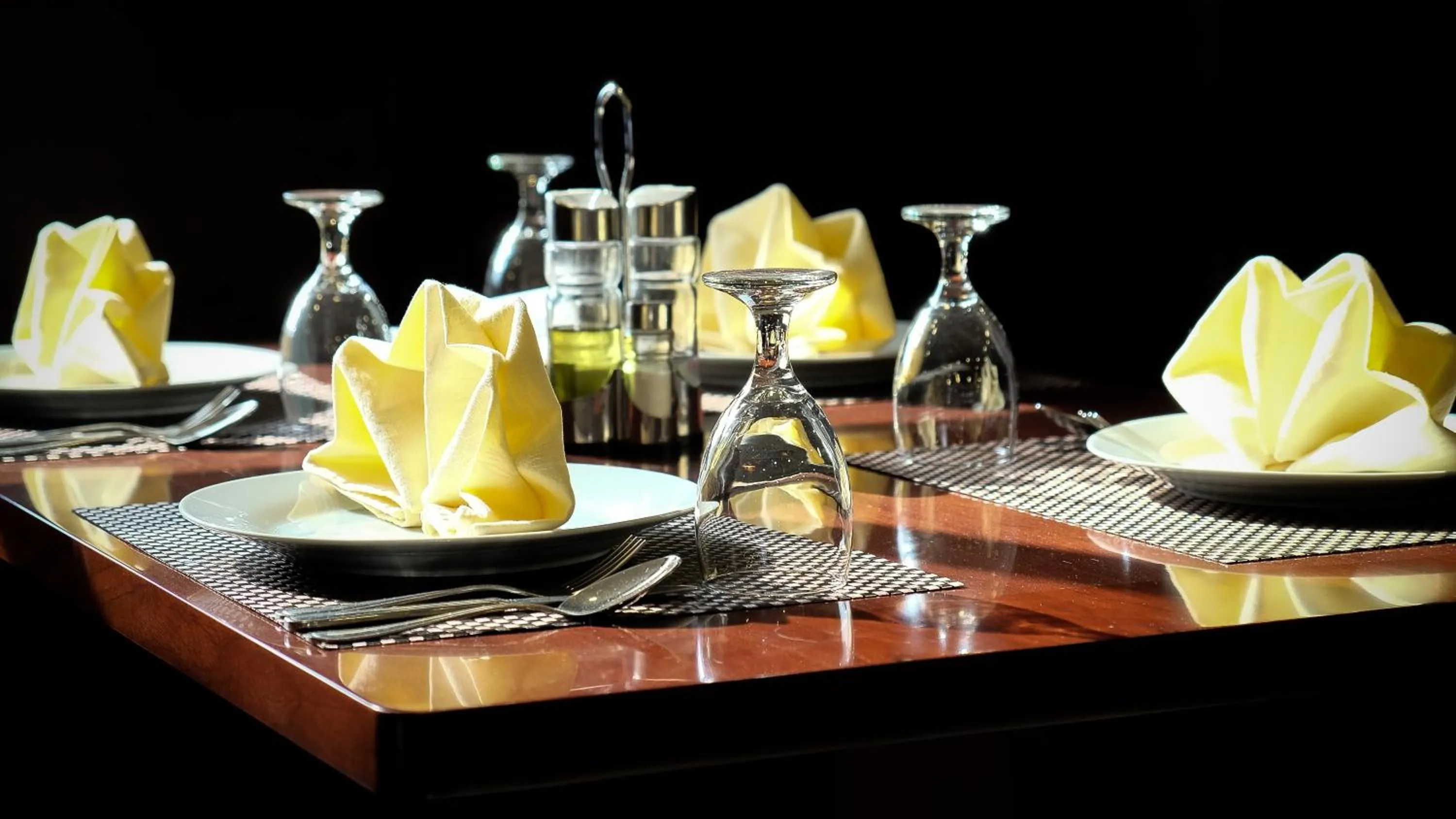 Restaurant/places to eat in Rabigh Park Hotel