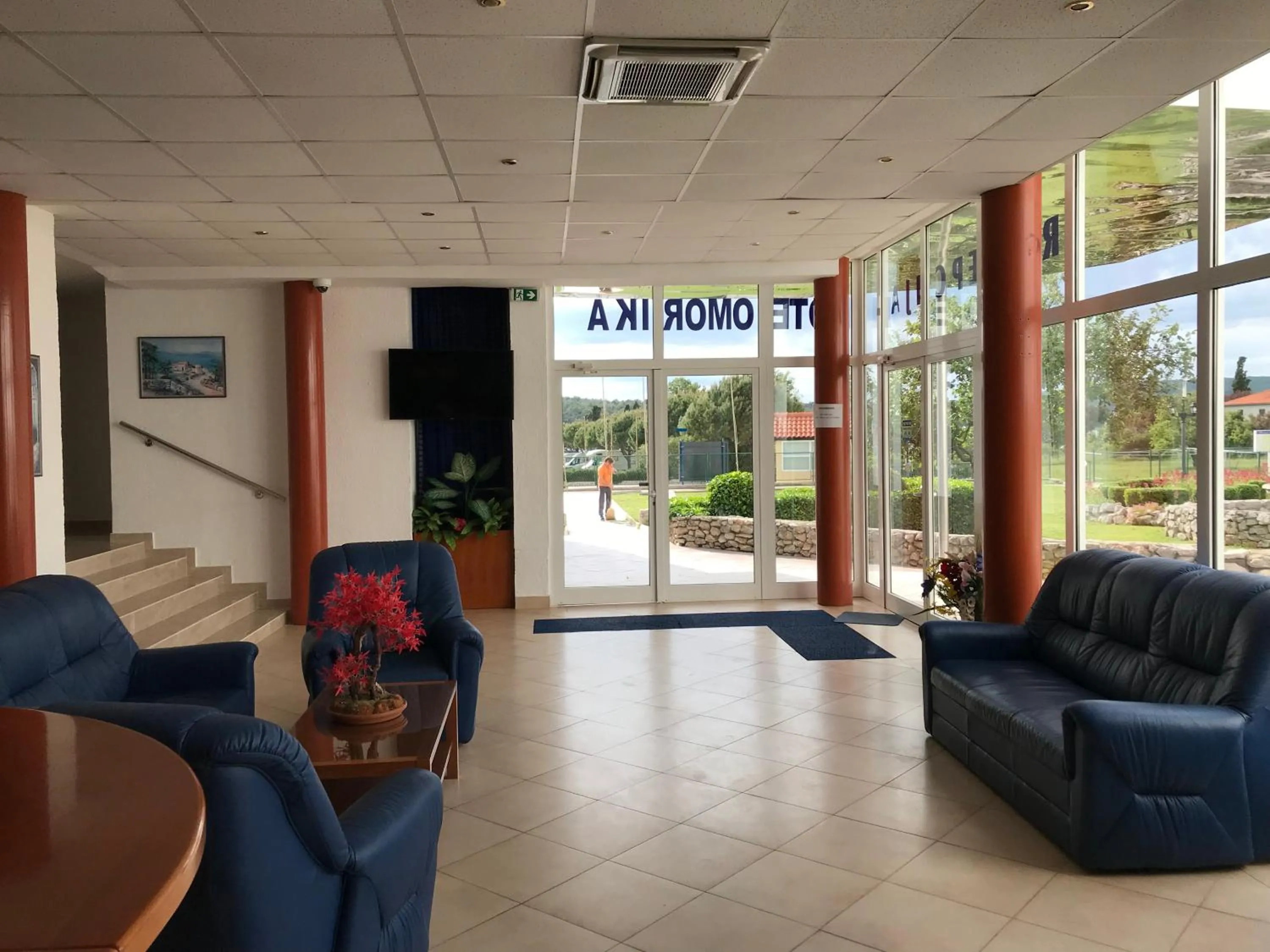 Seating area in Hotel Omorika
