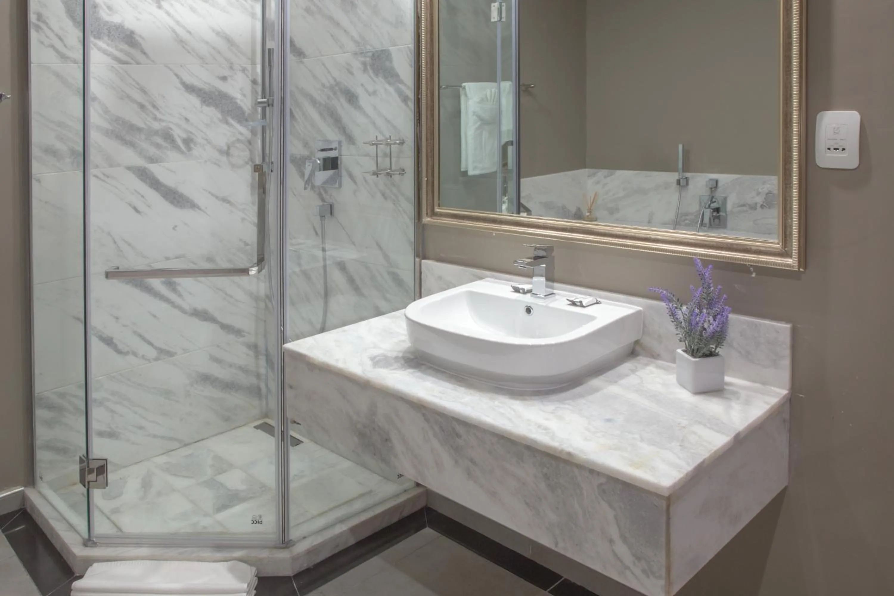 Bathroom in Flamingo Villas Boutique Hotel