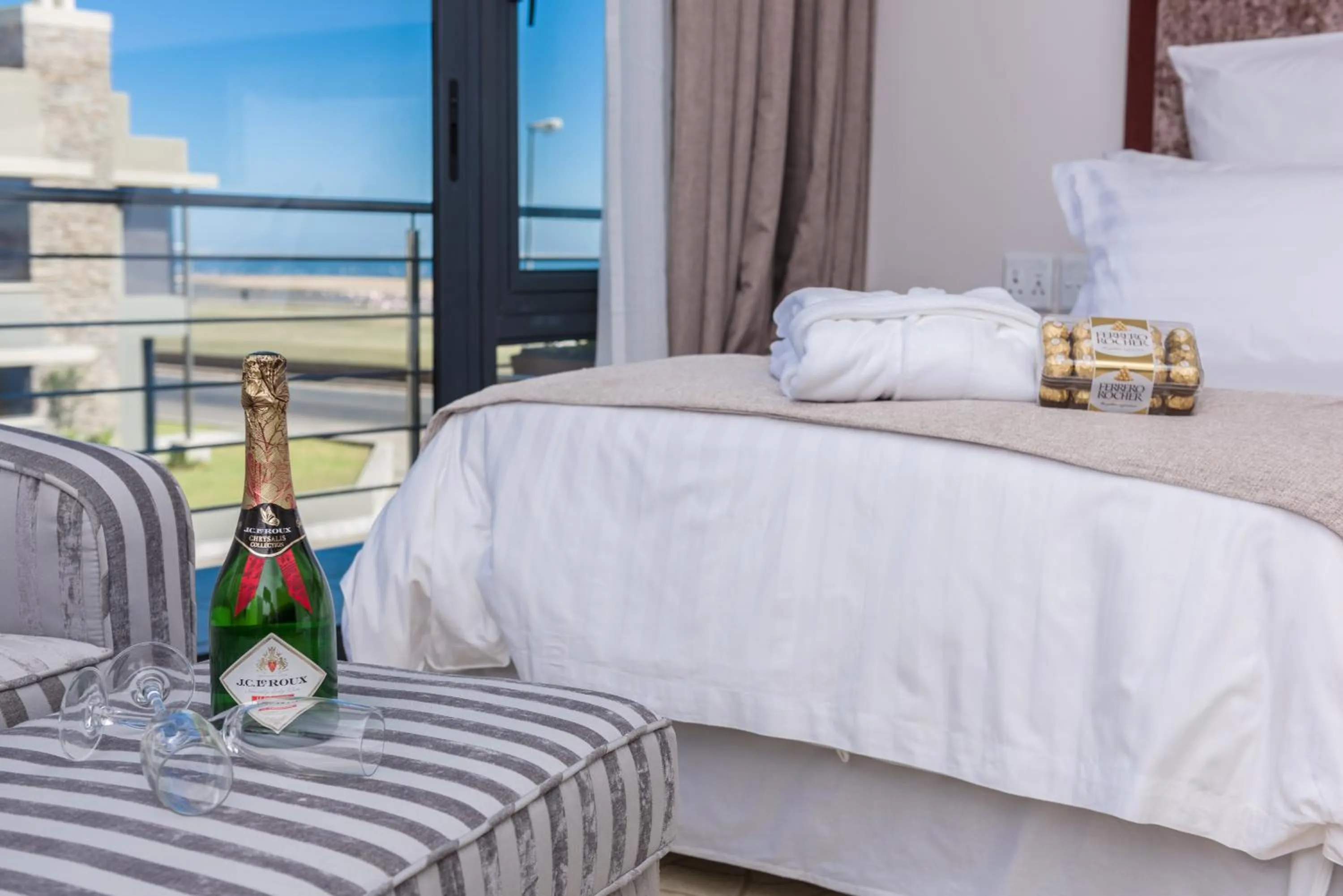 Day, Bed in Flamingo Villas Boutique Hotel