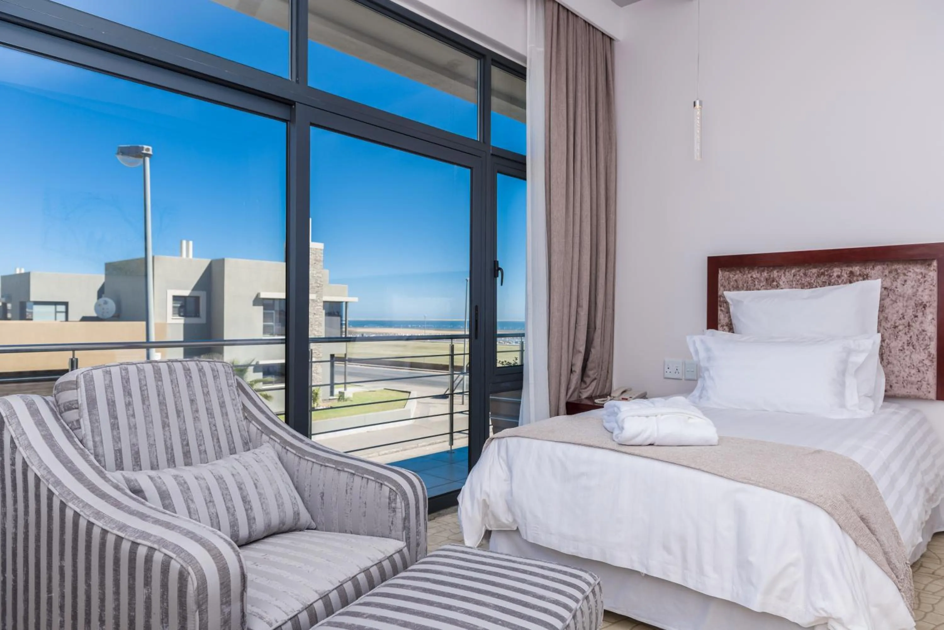 Day, Bed in Flamingo Villas Boutique Hotel