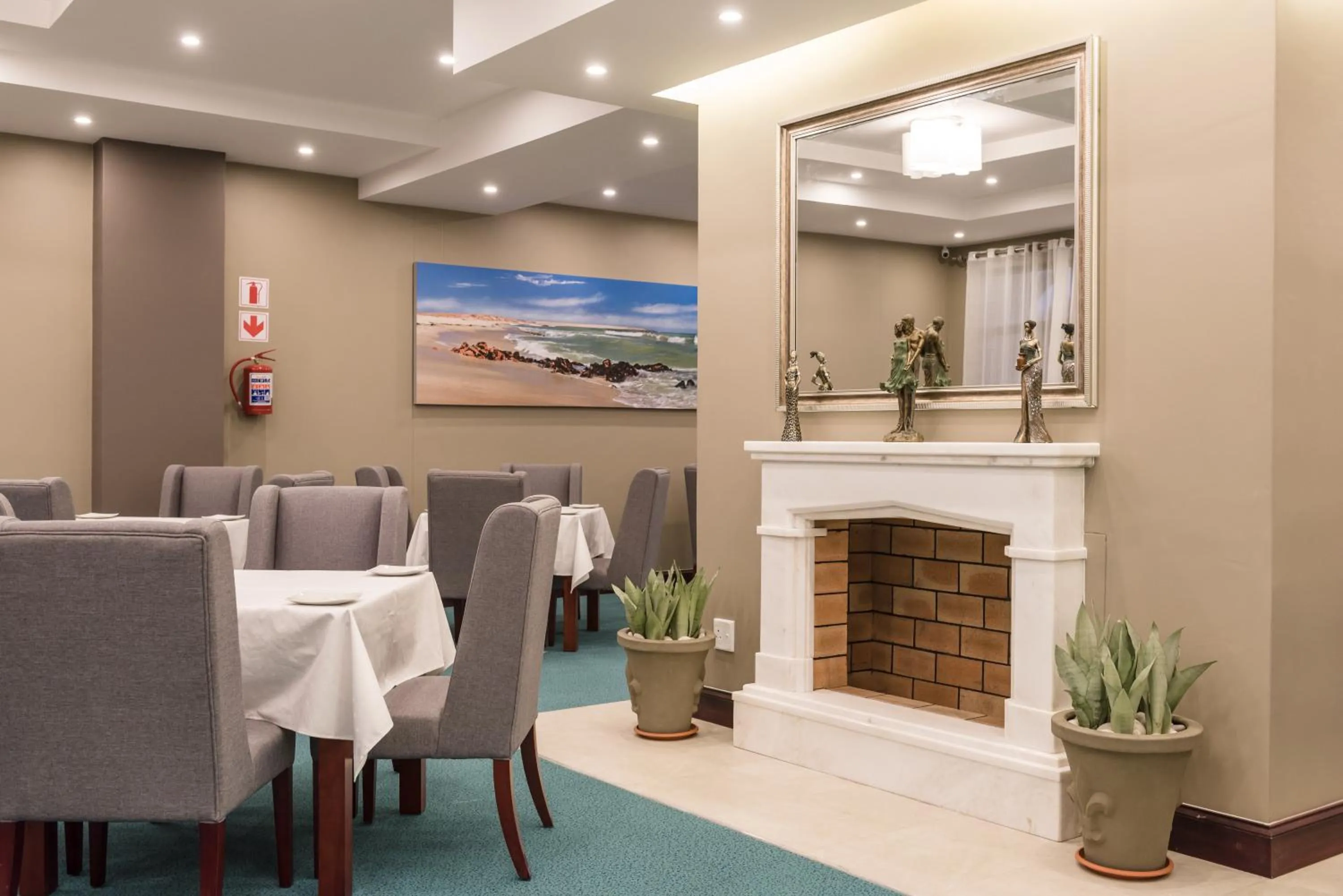 Restaurant/places to eat in Flamingo Villas Boutique Hotel