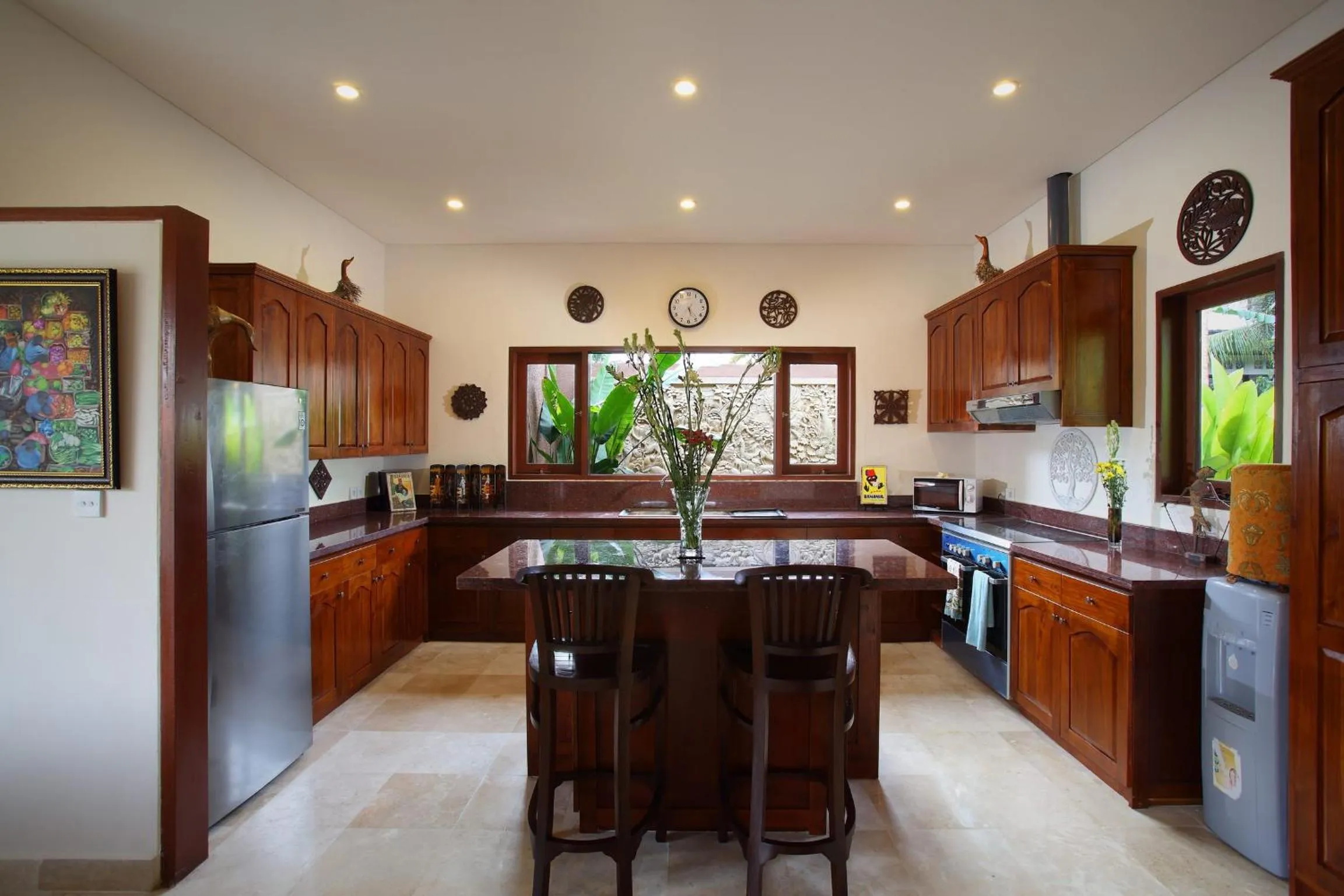 Kitchen or kitchenette in Satori Villas Bali