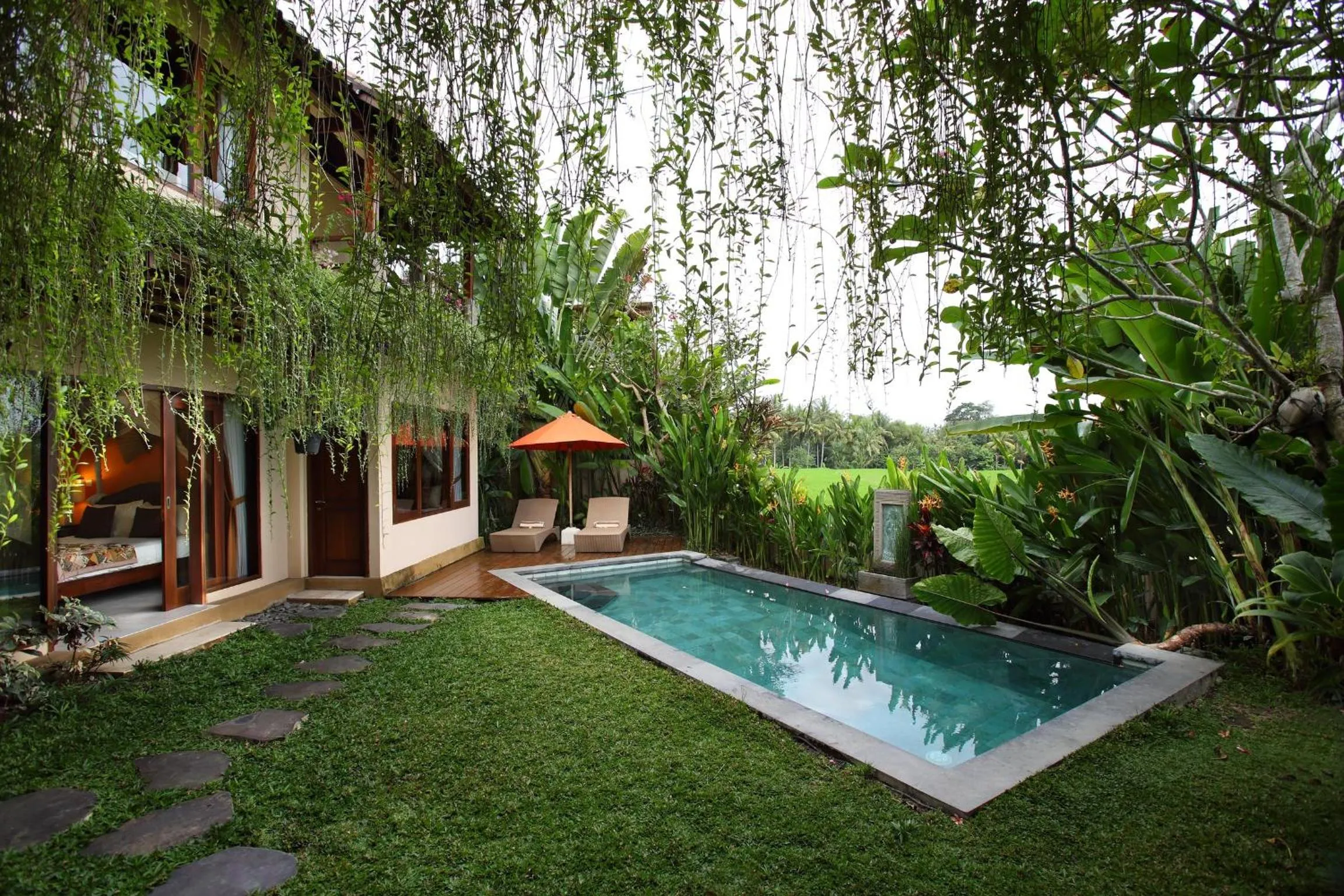 Swimming pool in Satori Villas Bali