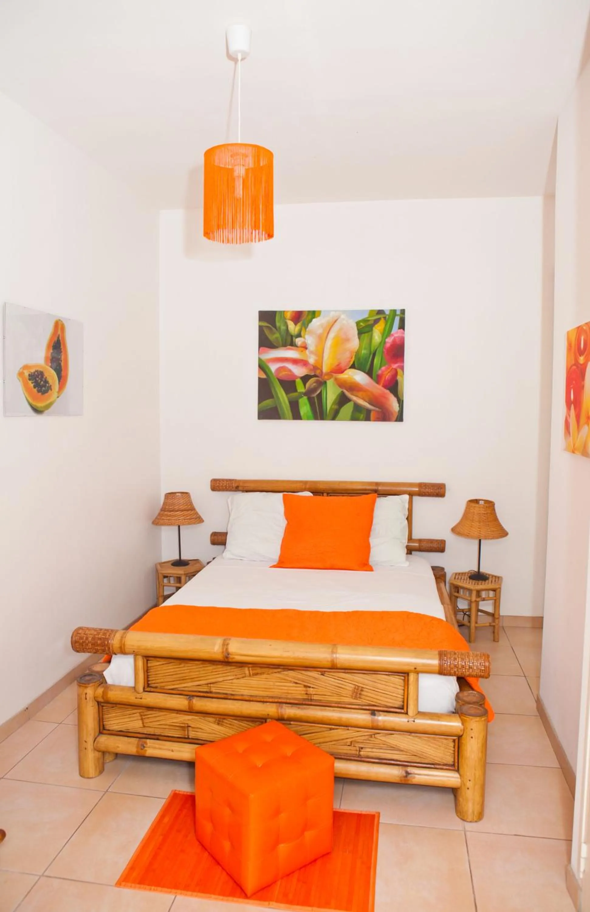 Photo of the whole room, Bed in Entre Deux Rêves