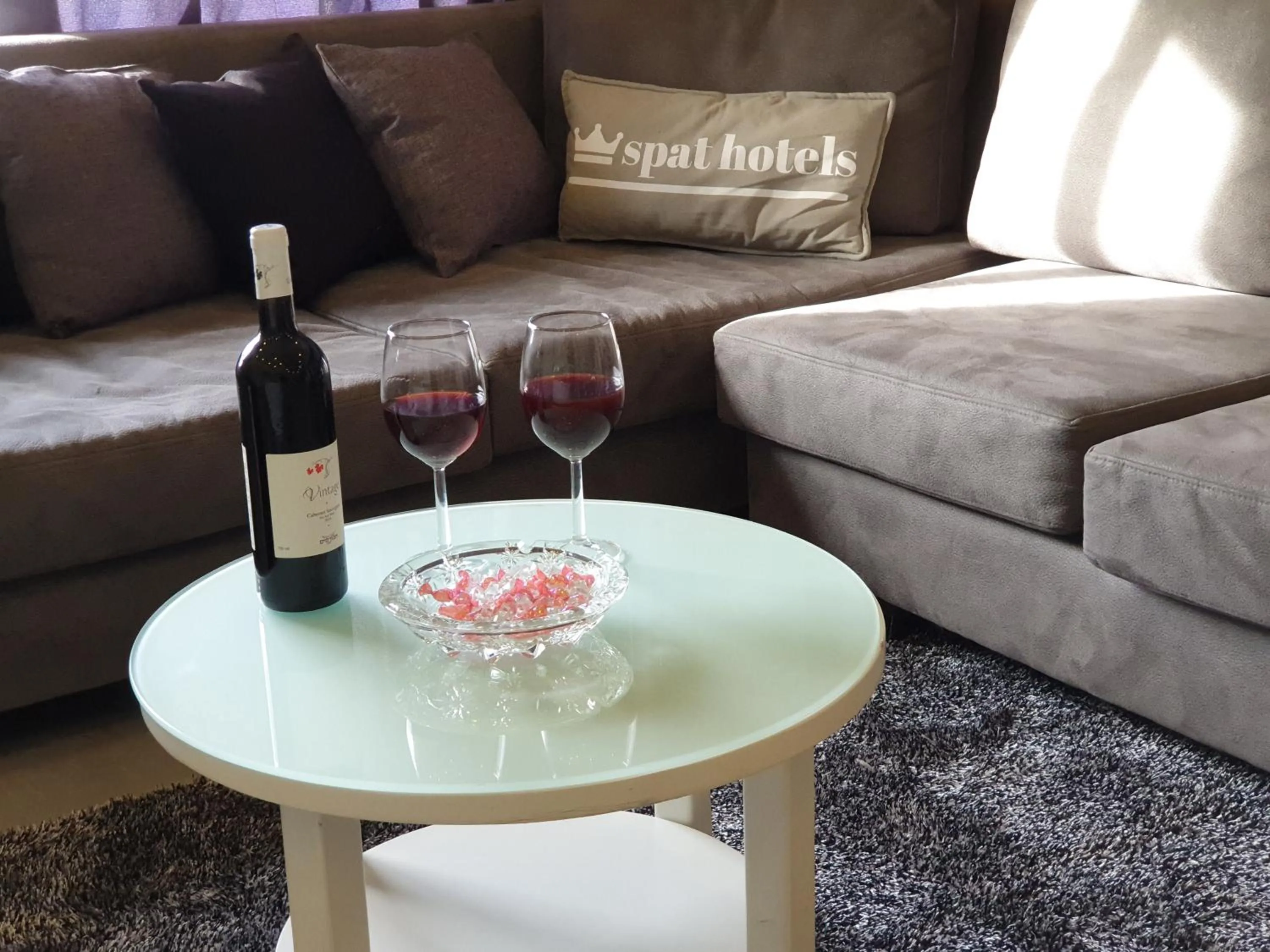 Photo of the whole room in Spat Hotel Ashdod