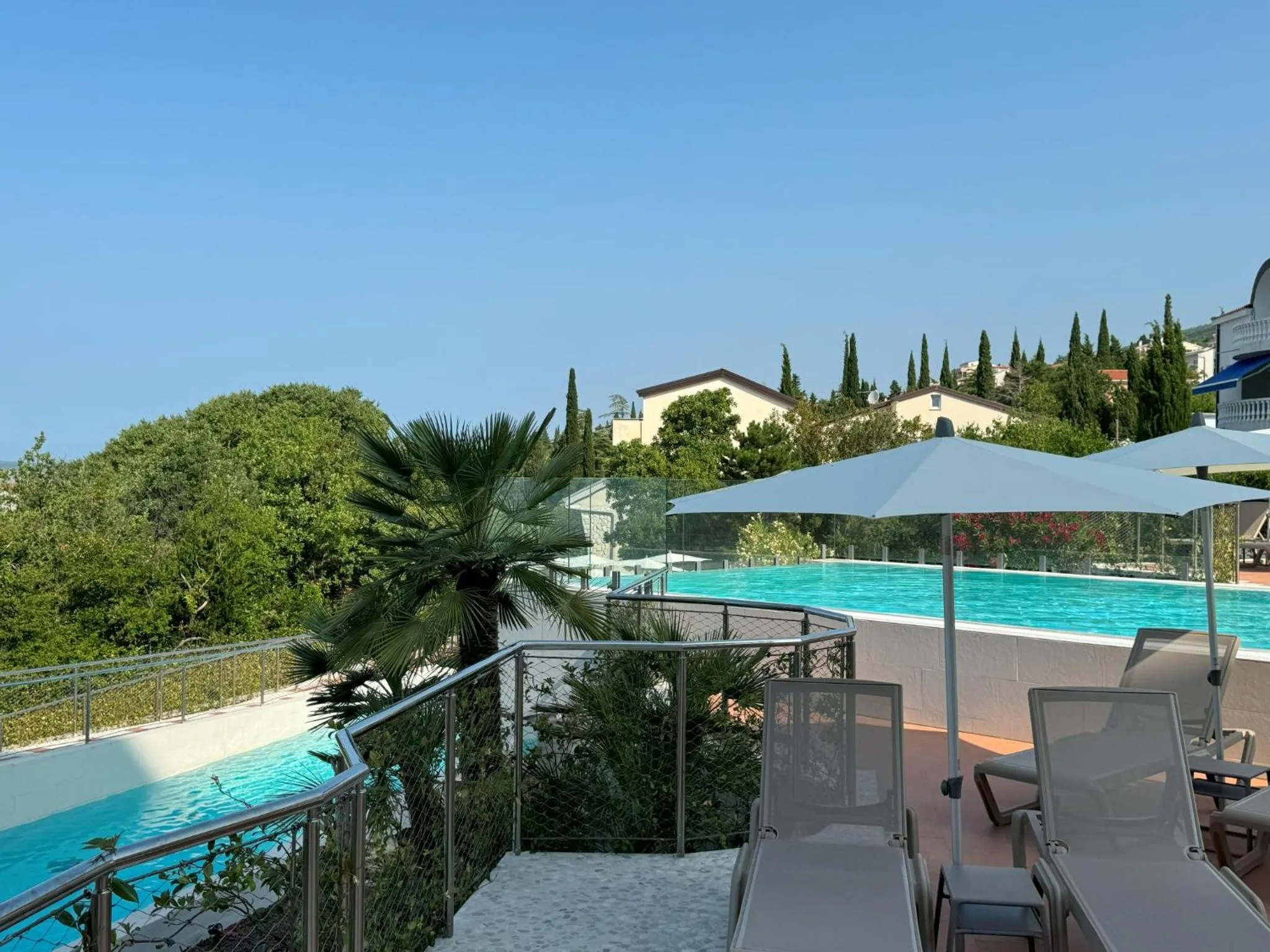 Swimming pool in Hotel Omorika