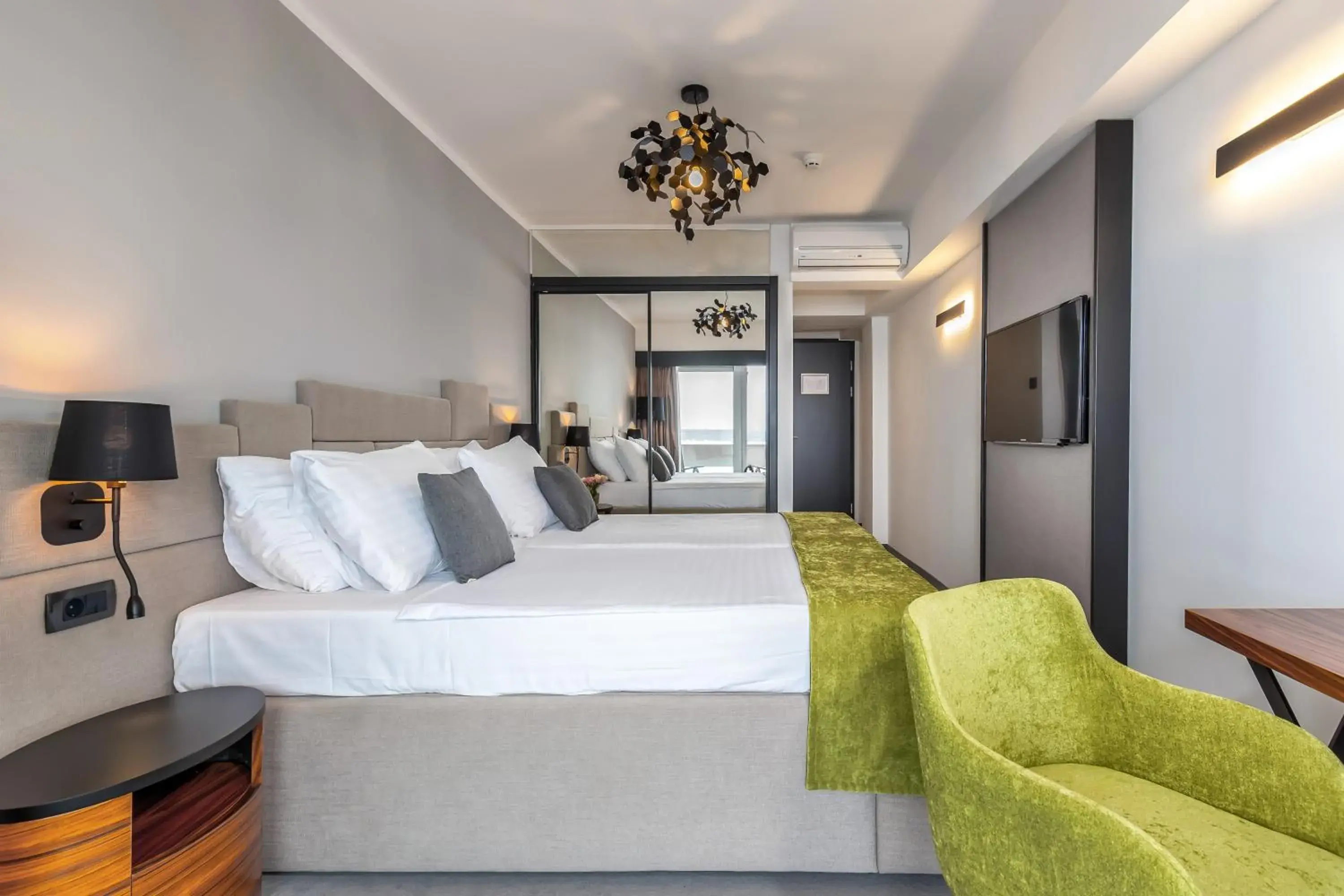 Quadruple Room in Hotel Omorika Quadruple Room in Hotel Omorika