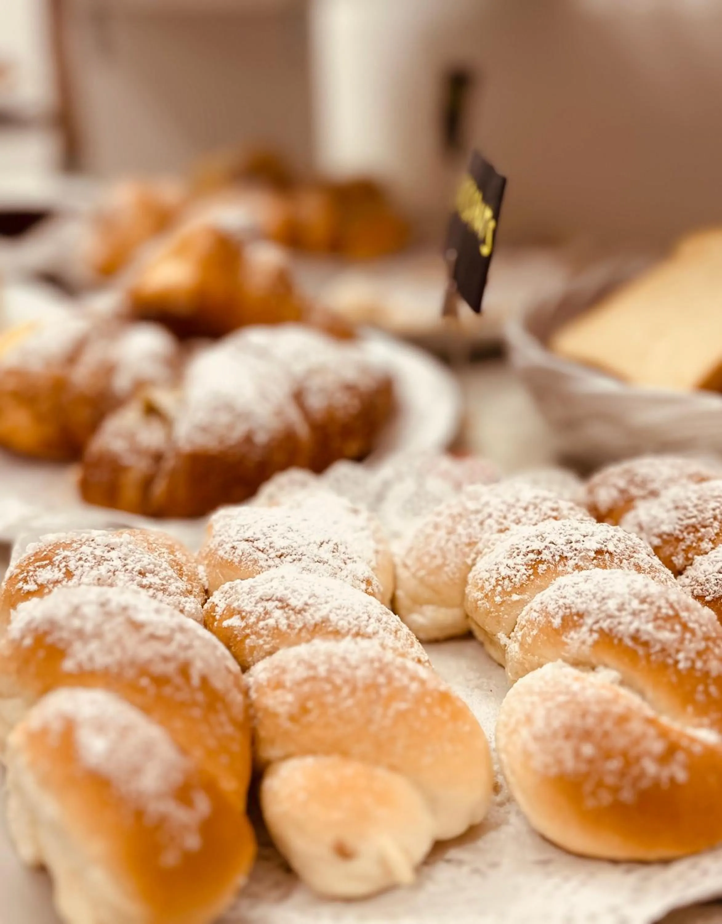 Food and drinks in LeAlbe di Sicilia