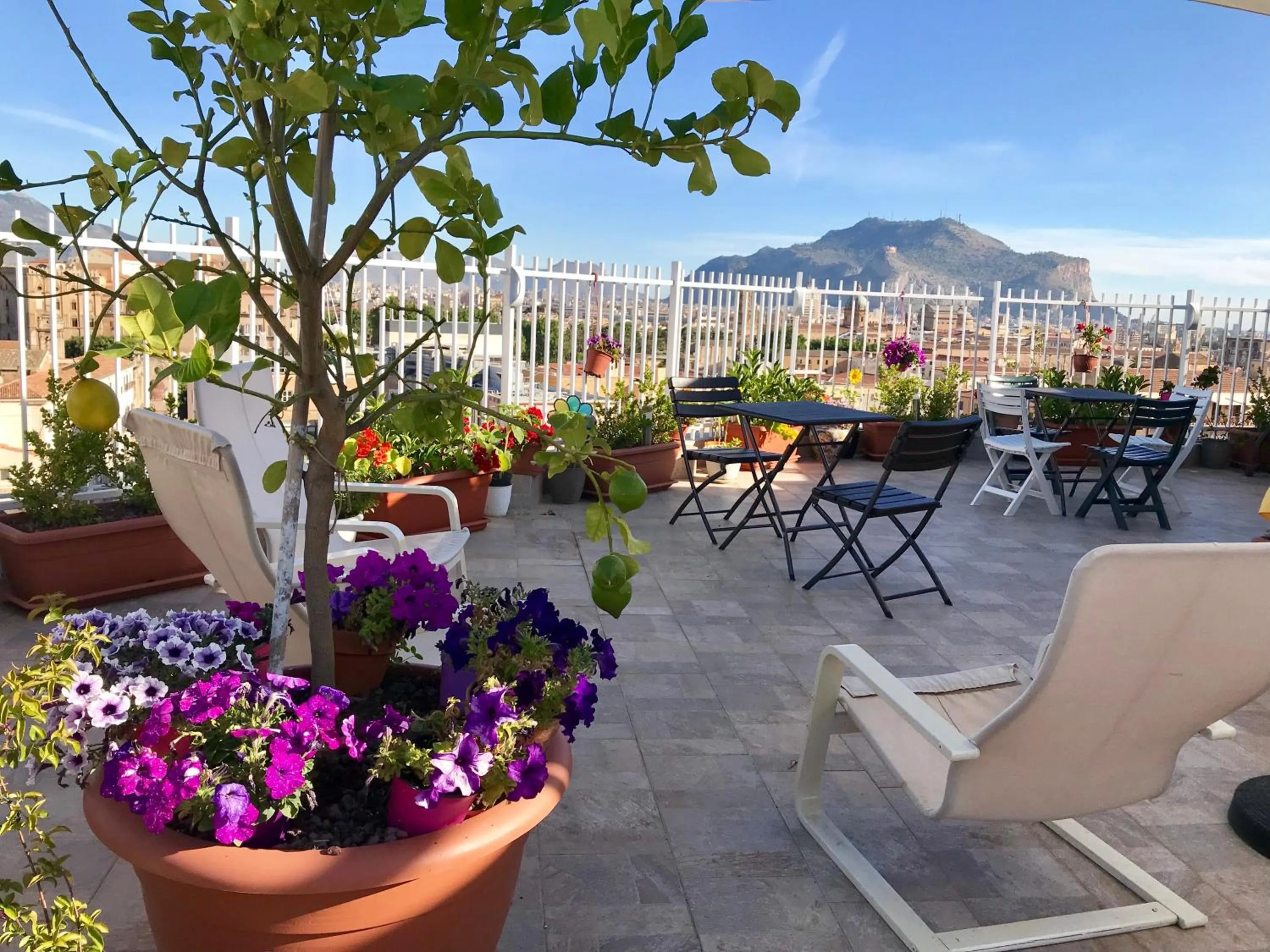 Balcony/Terrace in LeAlbe di Sicilia