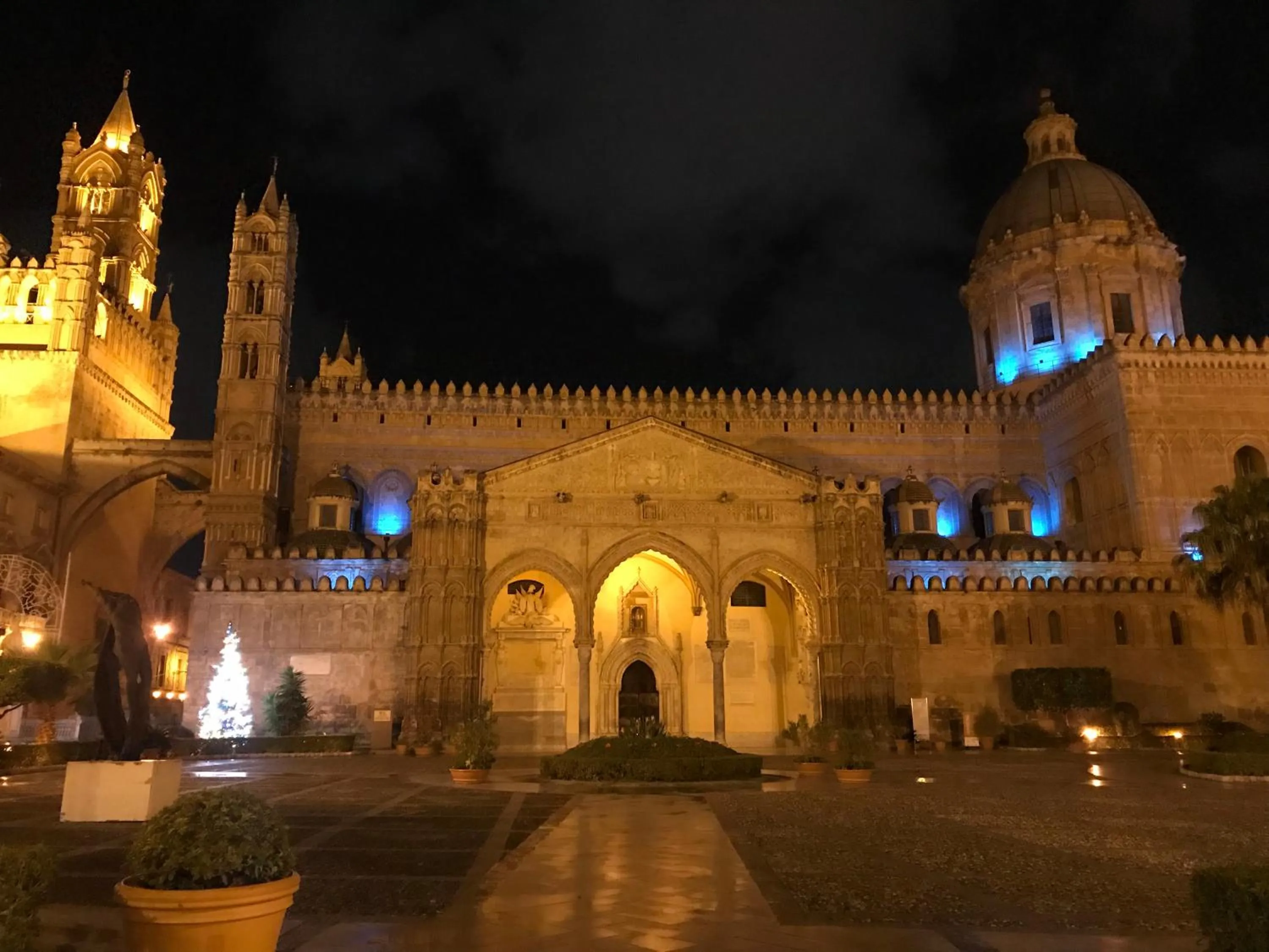 Nearby landmark in LeAlbe di Sicilia